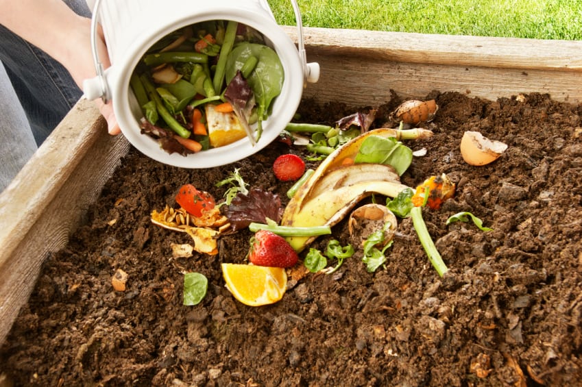 como-hacer-compost-gardeneas