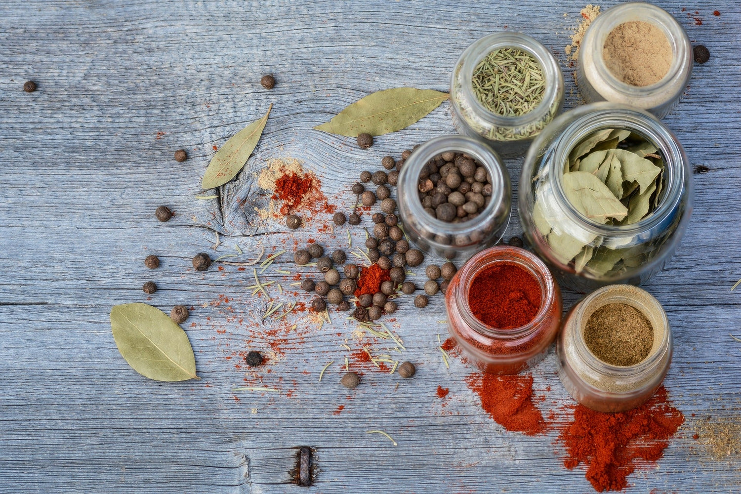 ¿Qué beneficios tienen las plantas aromáticas?