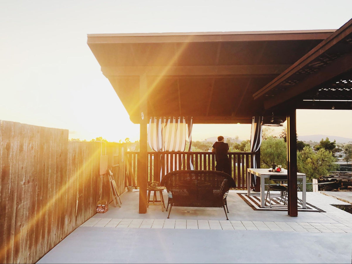 pergola madera aluminio o bioclimatica