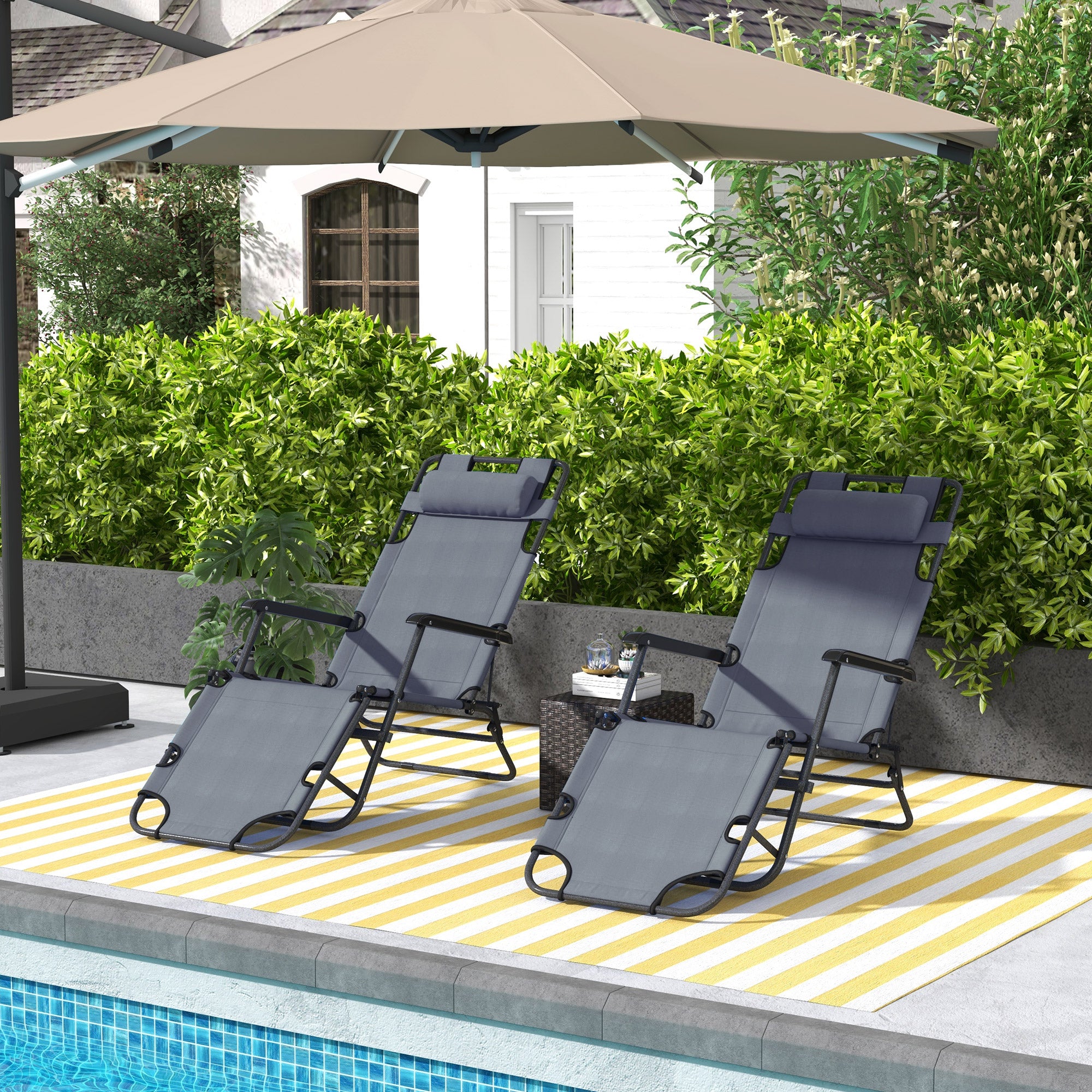 Outsunny Conjunto de 2 Tumbonas Reclinables y Plegables Tumbonas de Jardín con Respaldo Ajustable Reposacabezas y Bolsillo Carga 136 kg 118x60x80 cm Gris
