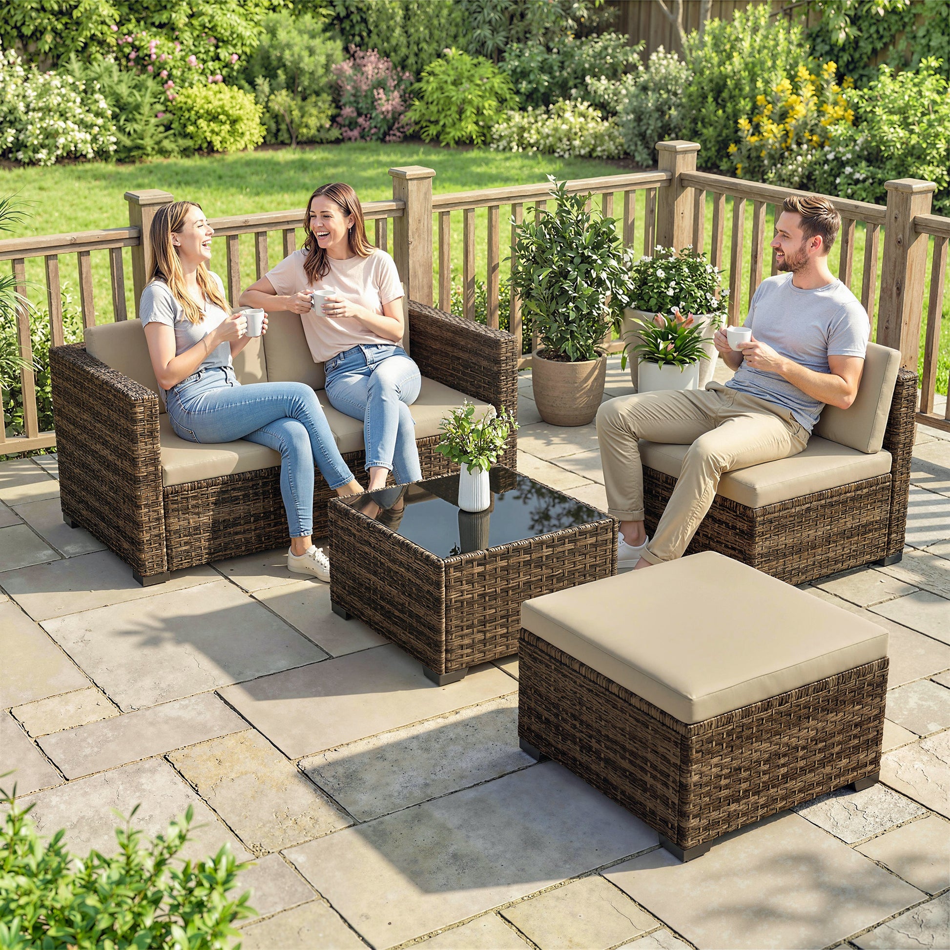 Outsunny Conjunto de Jardín de Ratán de 5 Piezas, Conjunto Terraza Resistente, Muebles Jardín Exterior Incluye Cojines, 2 Sillones de Esquina, Sillón sin Brazos, Reposapiés y Mesa Centro, Caqui