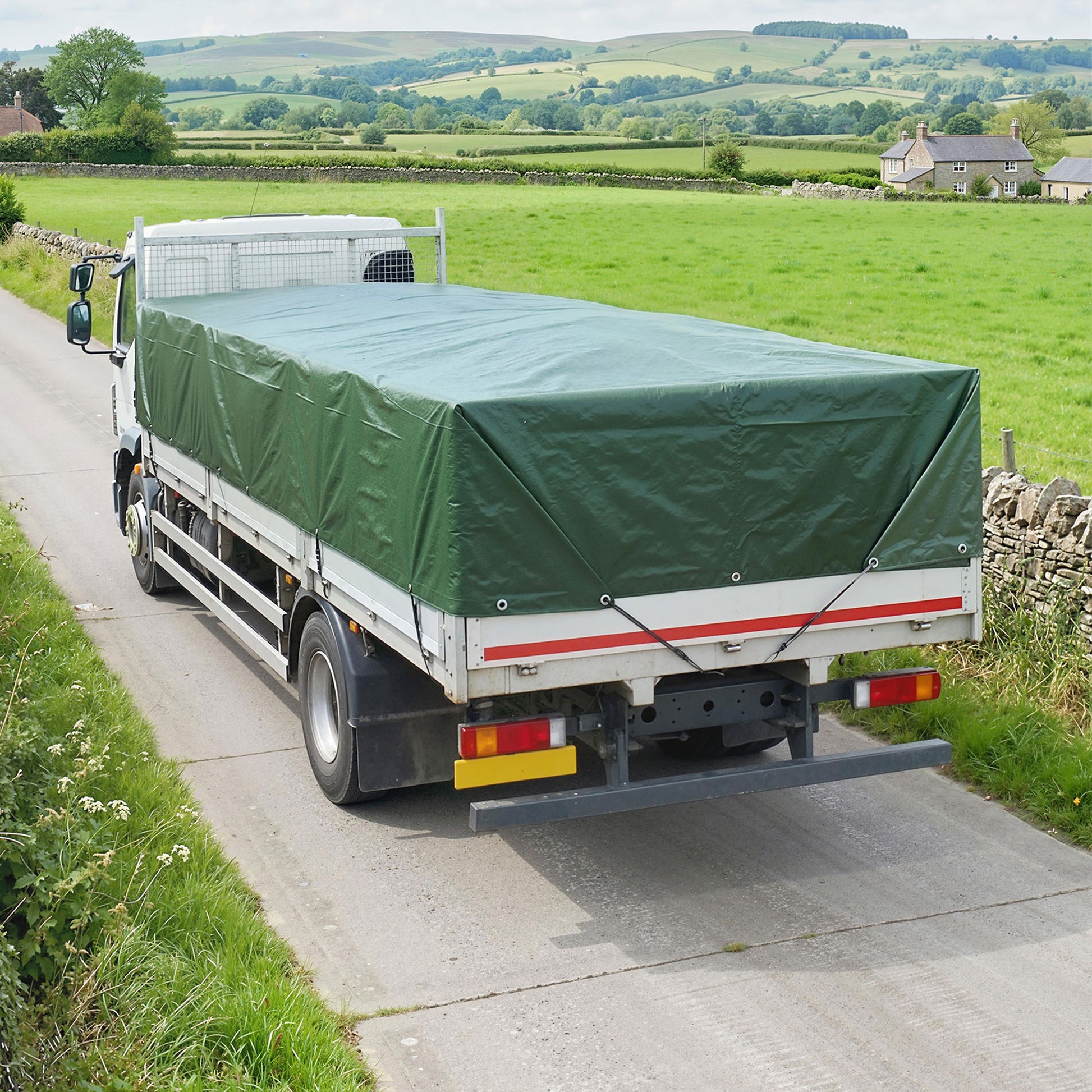 Outsunny Lona Impermeable Exterior 6x8 m, Toldo PE Resistente a Rasgaduras 90 g/m², Protección UV, con Ojales Reforzados para Leña, Muebles de Jardín, Invernaderos, Vehículos, Verde