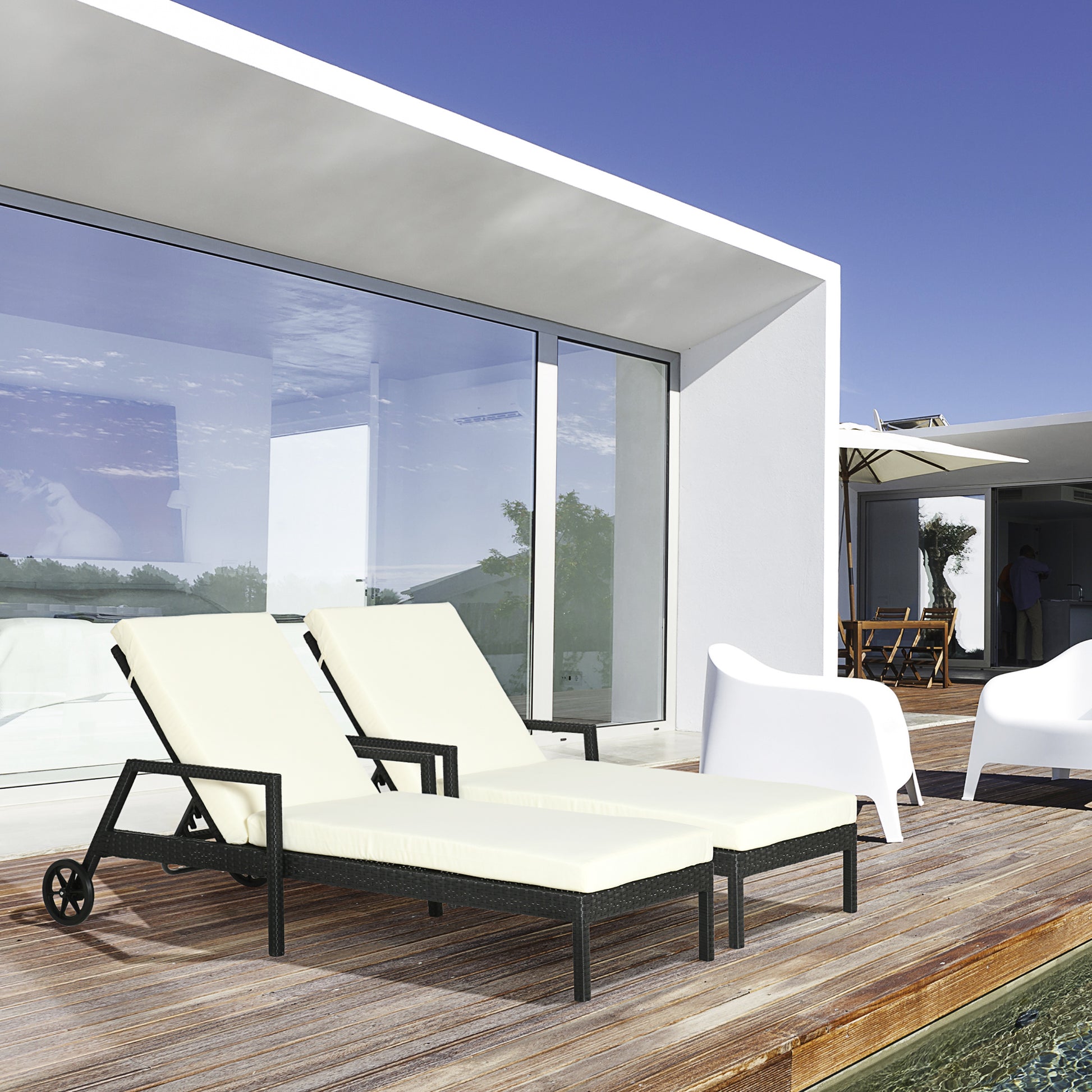 Outsunny Conjunto de 2 Tumbonas de Ratán de Jardín con Cojines Acolchados Respaldo Ajustable en 5 Posiciones 2 Ruedas y Tela Extraíble Lavable 67x196x51 cm Negro