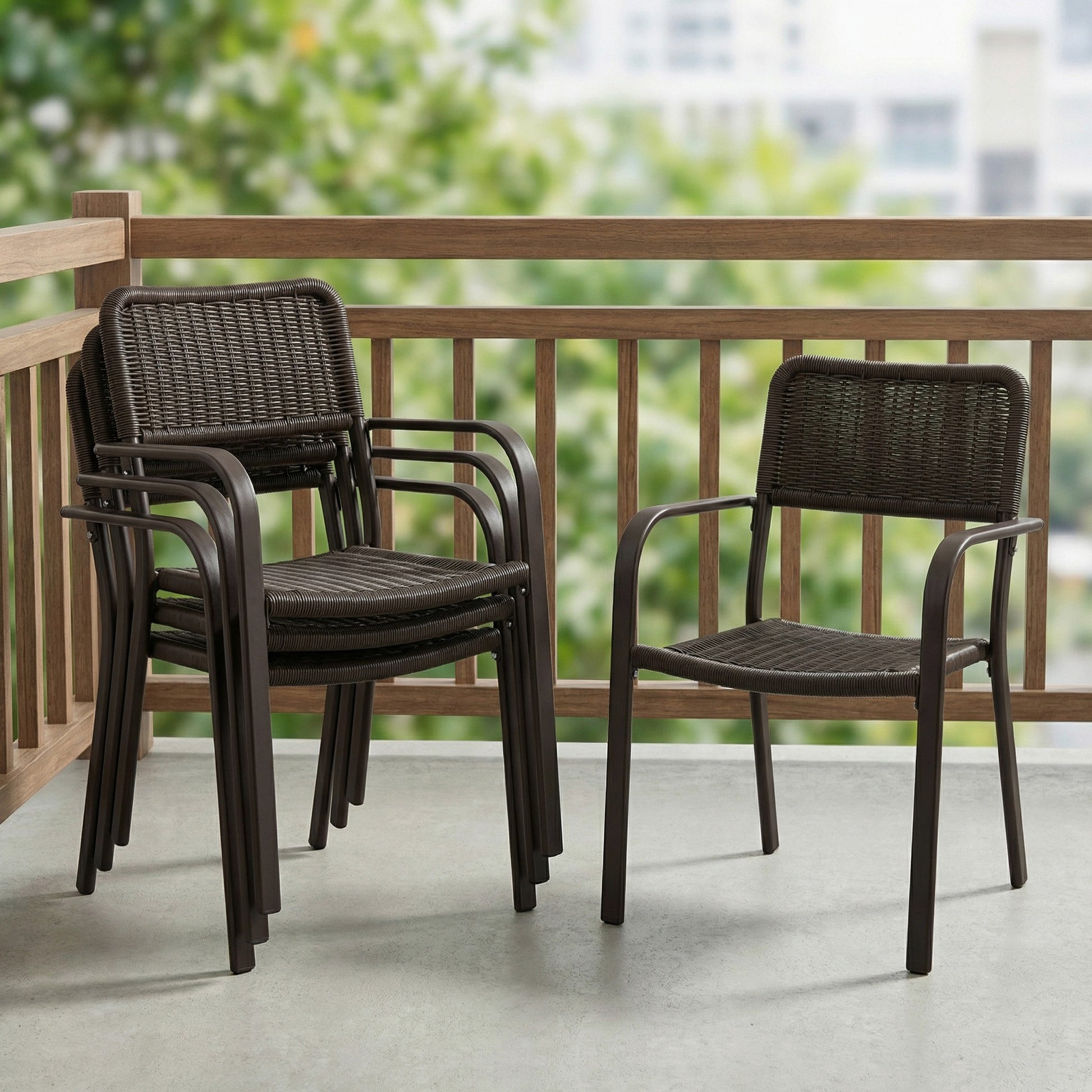 Outsunny Juego de 4 Sillas de Jardín Exterior Apilables, Sillas de Comedor Exterior Efecto Ratán, con Reposabrazos, Marco de Acero, Resistente a la Intemperie y Ligero, 55x60x83 cm, Marrón Oscuro