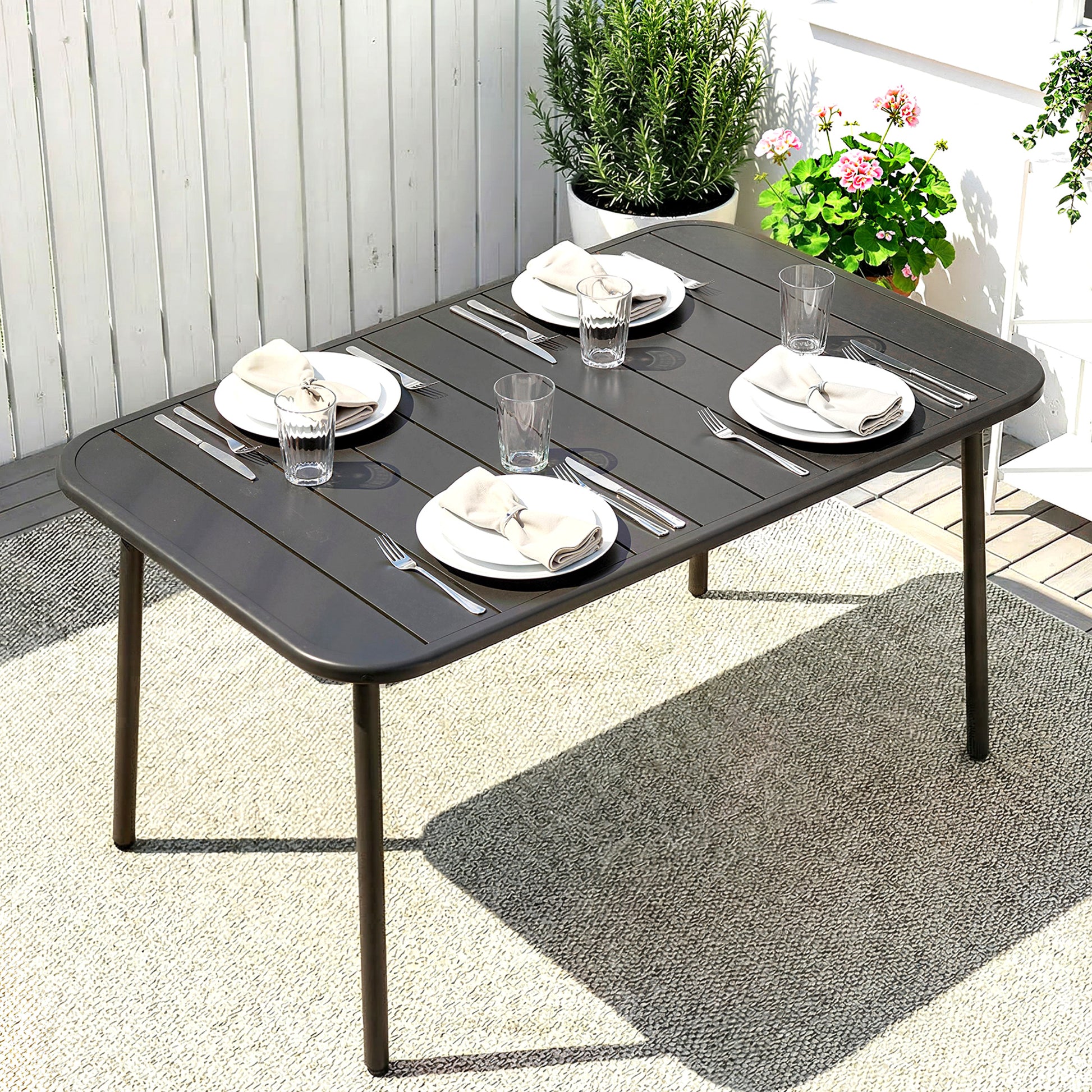 Outsunny Mesa de Comedor de Jardín Rectangular, 120x70x72 cm, Mesa de Terraza Exterior de Acero con Tablero con Listones, para 4 Personas, Carga 50 kg, para Patio, Balcón, Gris