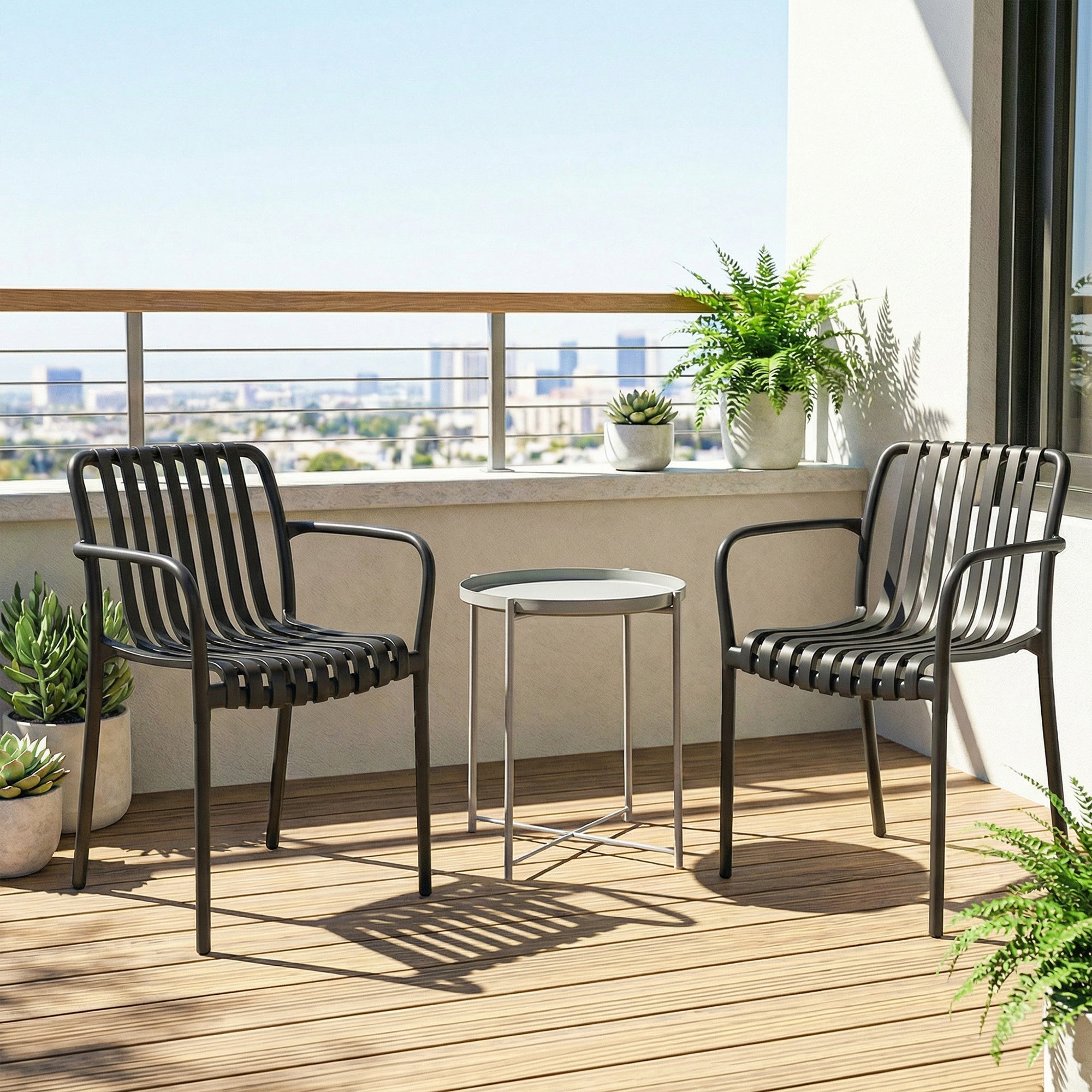 Outsunny Juego de 4 Sillas de Jardín Exterior Apilables, Sillas Terraza Exterior de PP con Respaldo Curvado, Asiento de Listones, Reposabrazos, 55x58,5x81,5 cm, Negro
