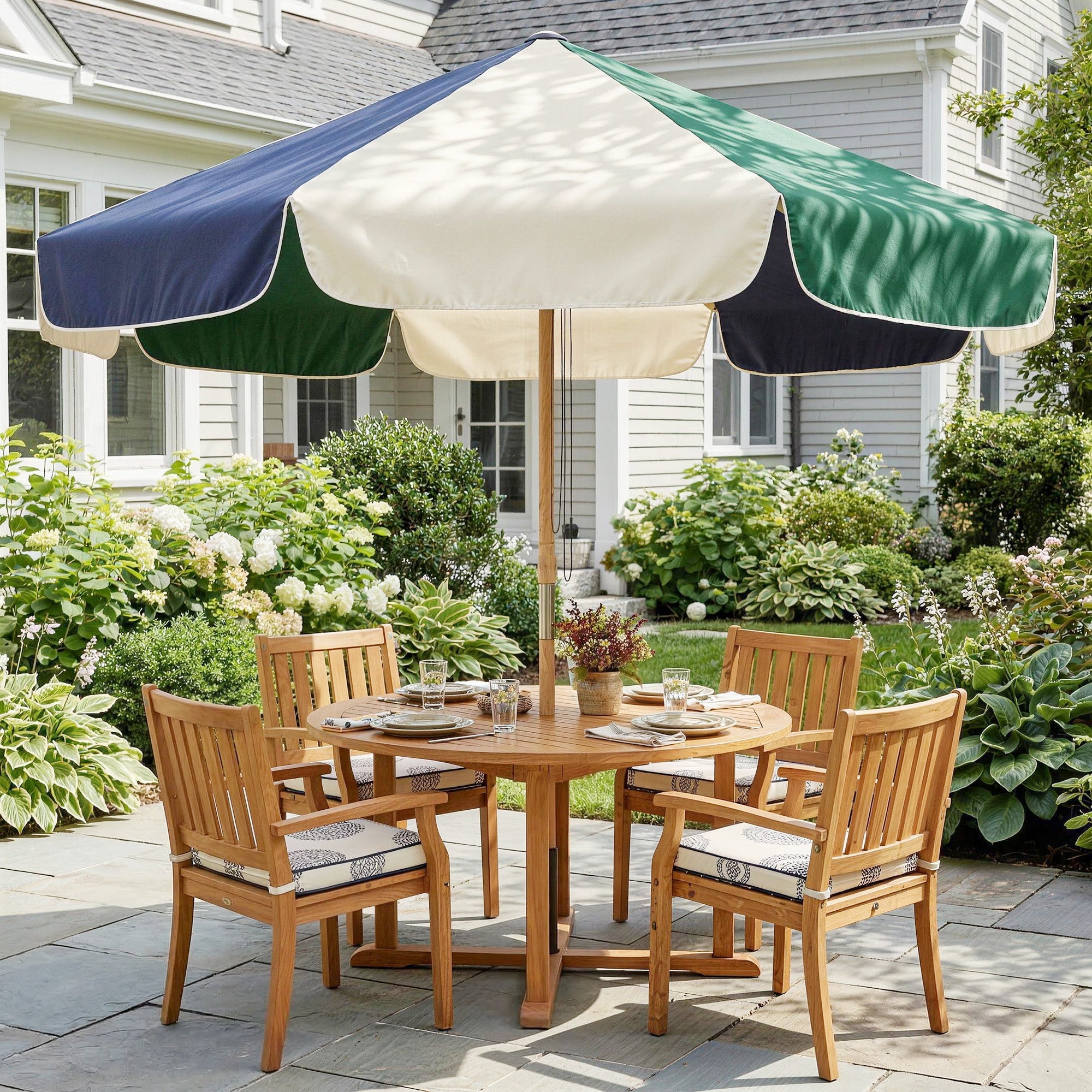 Outsunny Sombrilla Terraza Exterior, Ø2,3 m, Sombrilla de Jardín con Marco de Efecto Madera, Polea con Cuerda, Dosel Bicolor, UPF30+, Parasol para Playa, Patio, Terraza, Verde Oscuro