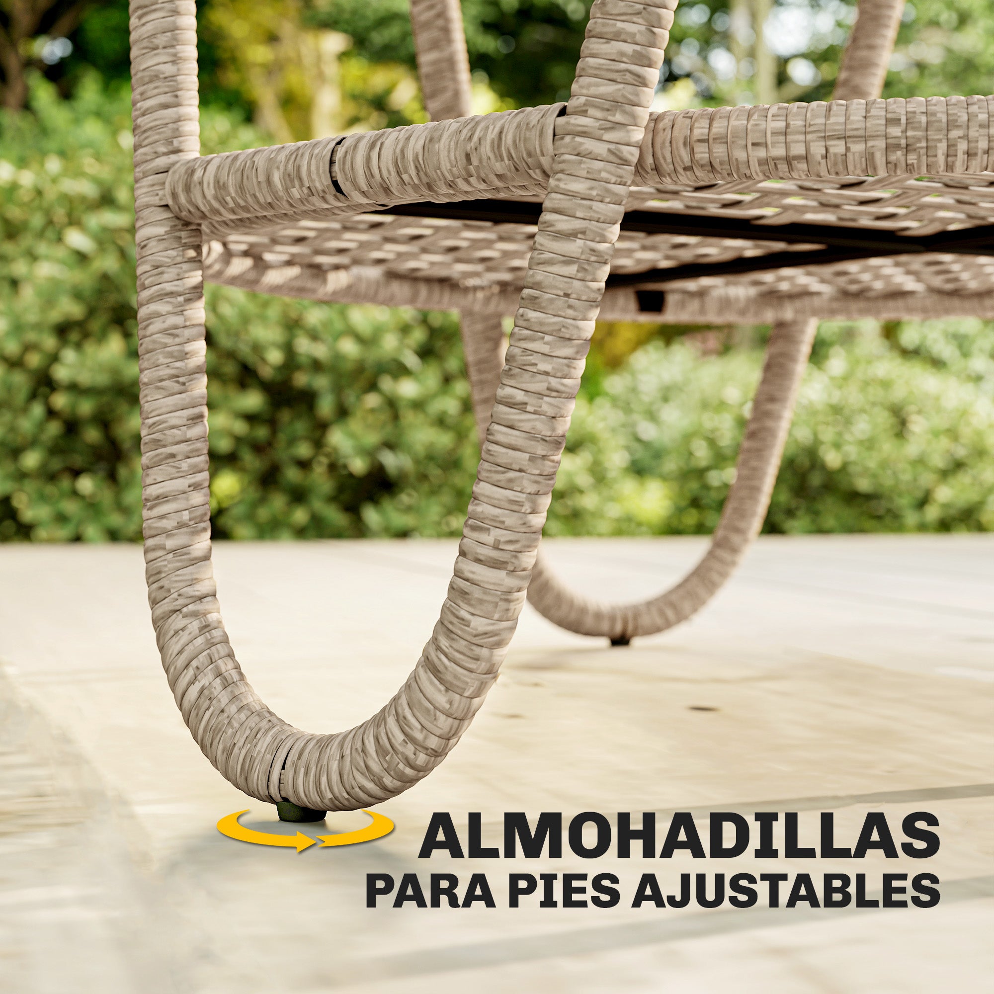 Outsunny Mesa de Jardín Exterior de Ratán, Mesita Auxiliar de Jardín con Estante, Tablero de Vidrio Templado, Estructura de Metal, para Terraza, Patio, Balcón, 65x65x50 cm, Amarillo