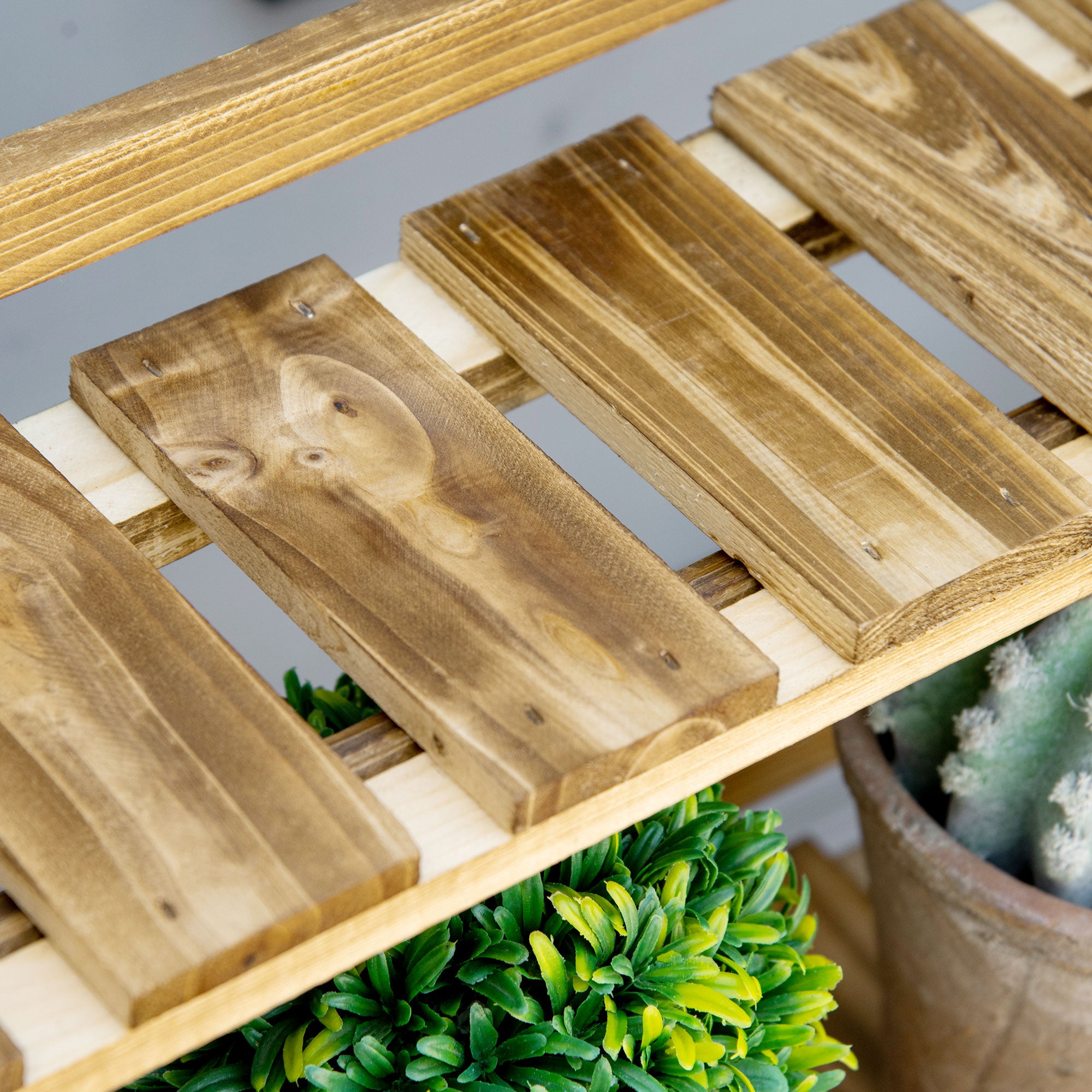 Outsunny Soporte para Plantas de Madera de 3 Niveles, Estantería para Plantas Plegable con Base de Listones, Soporte para Macetas para Interior y Exterior, Terraza, Jardín, 100x37x93 cm, Carbonizado