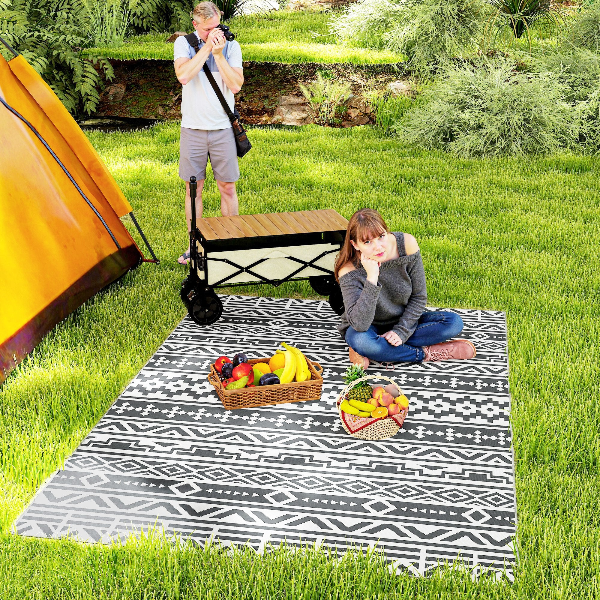 Outsunny Alfombra de Exterior 182x274 cm Alfombra Reversible con Patrón de Geométrico de Cenefa Impermeable Bolsa de Transporte para Terraza Balcón Patio Camping Playa Gris Oscuro