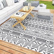 Outsunny Alfombra de Exterior 182x274 cm Alfombra Reversible con Patrón de Geométrico de Cenefa Impermeable Bolsa de Transporte para Terraza Balcón Patio Camping Playa Gris Oscuro