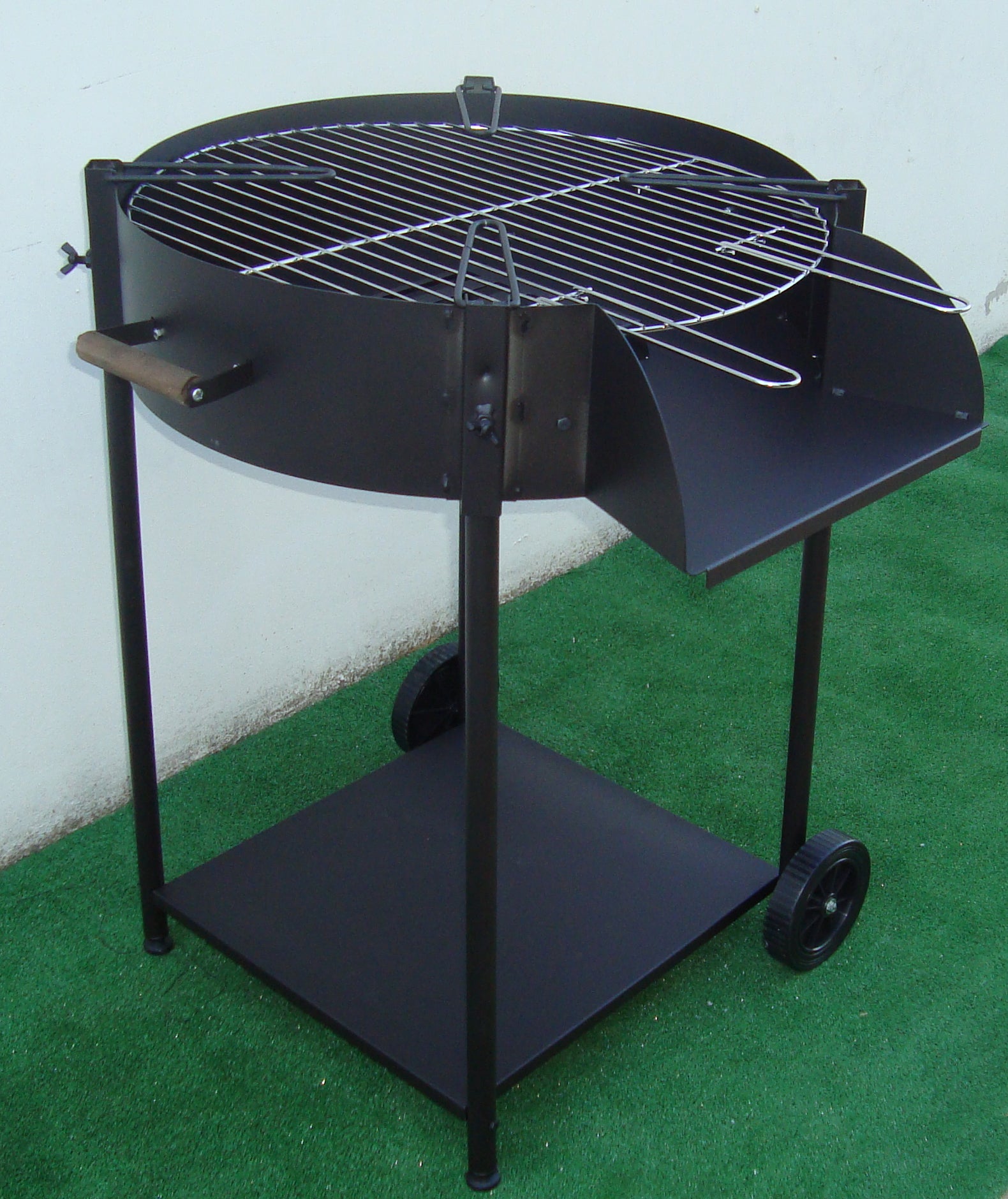 Barbacoa Nerja con Parrilla Cromada