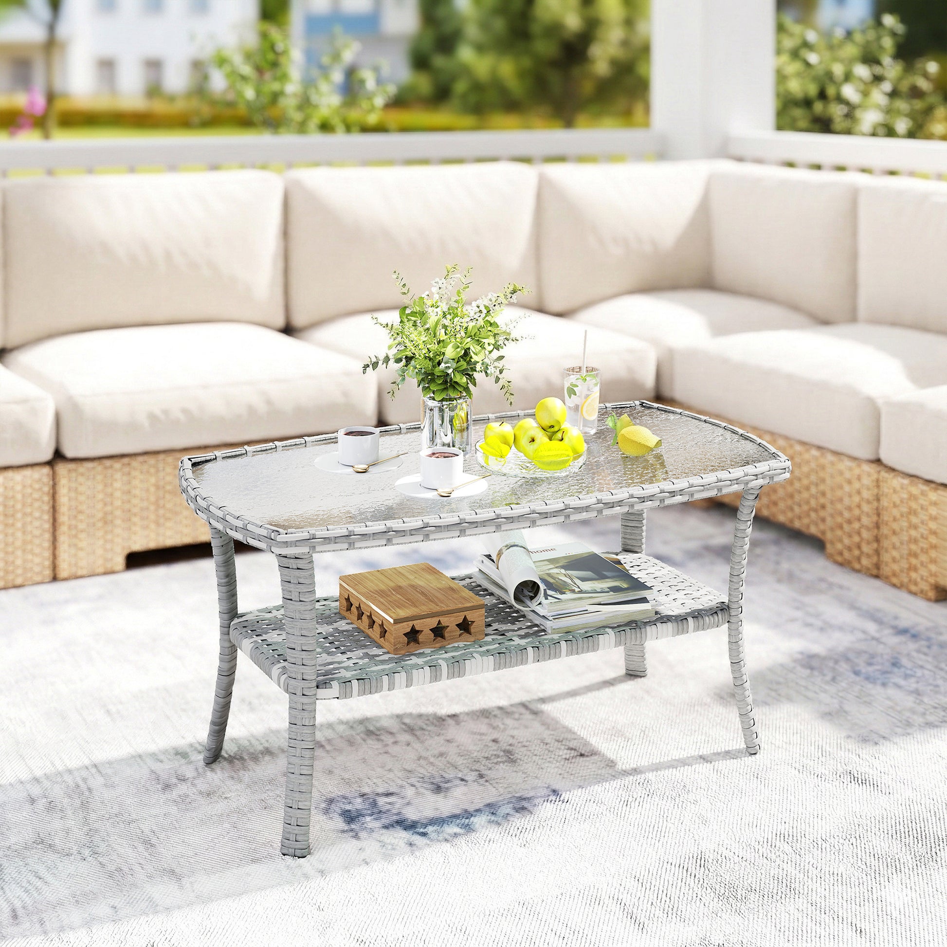 Outsunny Mesa de Jardín Exterior de Ratán con Estante, Mesita Auxiliar de Jardín Rectangular, Tablero de Vidrio Templado con Ondas, Estructura de Acero, para Terraza, Patio, 90x50x45 cm, Gris Oscuro