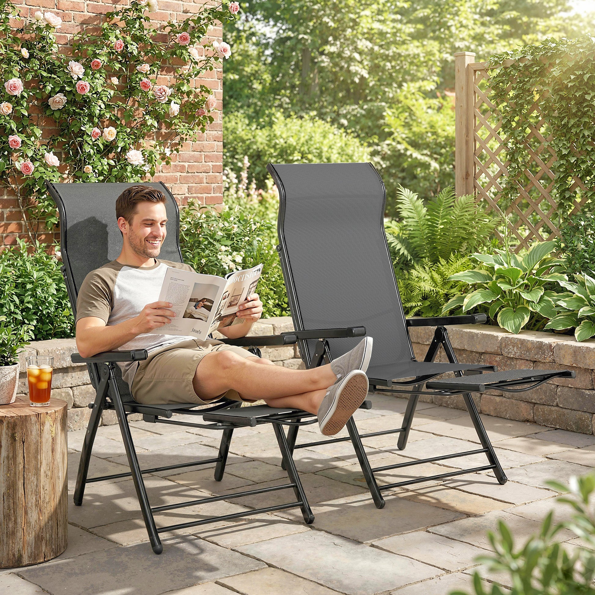 Outsunny Pack de 2 Sillas Plegables Reclinables, Sillas de Jardín Exterior con Respaldo Alto Curva Ajustable en 5 Posiciones, Reposapiés Retráctil y Marco de Metal, para Patio, Playa, Gris Oscuro
