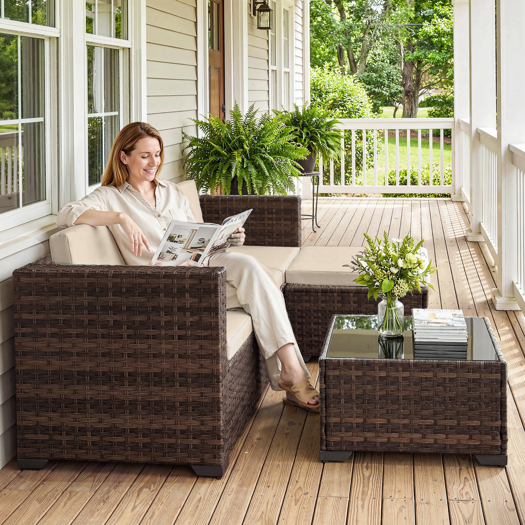 Outsunny Conjunto de Jardín de Ratán de 5 Piezas, Conjunto Terraza Resistente, Muebles Jardín Exterior Incluye Cojines, 2 Sillones de Esquina, Sillón sin Brazos, Reposapiés y Mesa Centro, Caqui