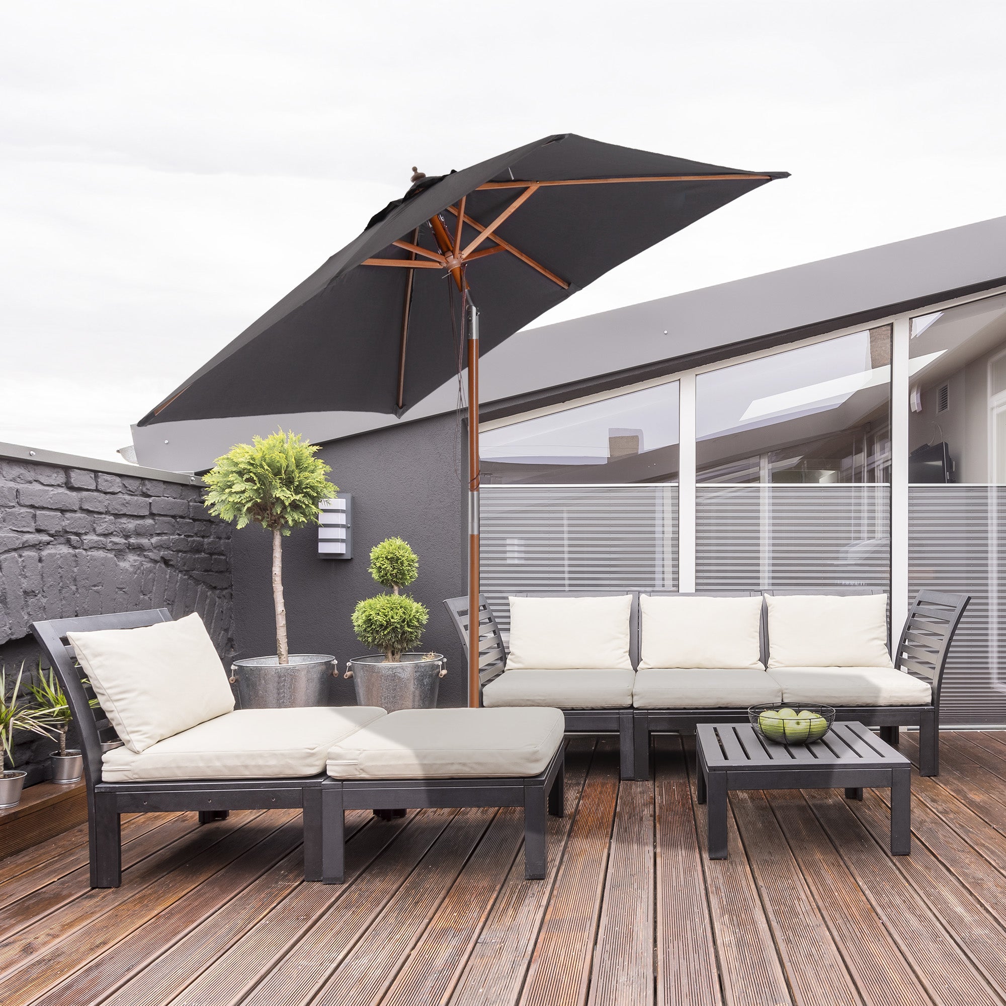 Outsunny Sombrilla Terraza Exterior 200x150 cm Sombrilla de Jardín Rectangular con Ángulo Ajustable Mástil de Madera y Manivela Parasol para Patio Terraza Gris Oscuro