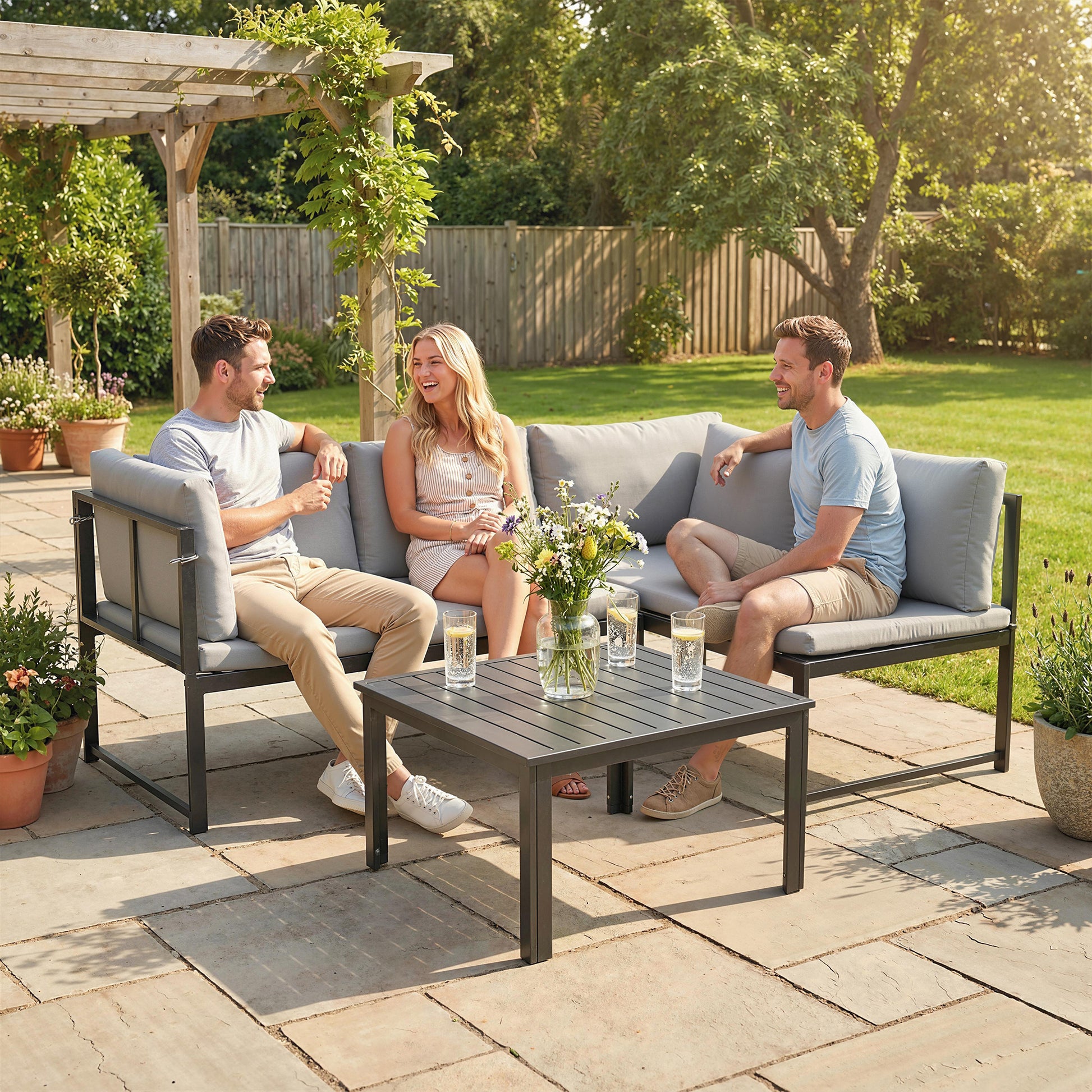 Outsunny Conjunto de Muebles Jardín Exterior de 3 Piezas, Sofá Exterior Seccional Resistente Forma de L con Cojines, 2 Sofás de 2 Plazas, Reposabrazos Ajustables y Mesa Centro de Listones, Gris