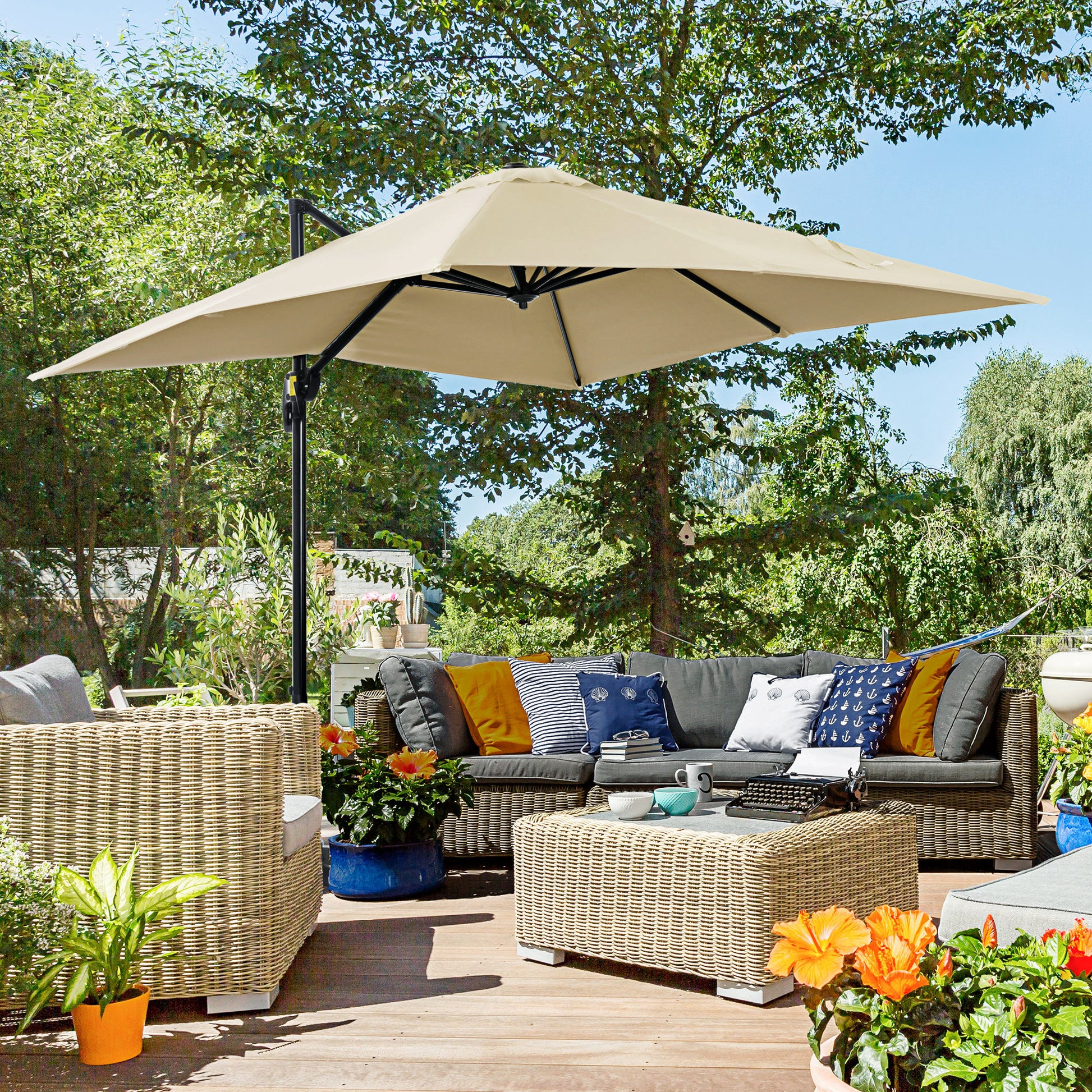 Outsunny Sombrilla de Jardín de Aluminio 245x245x245 cm Parasol Excéntrico con Manivela Giratorio 360° Inclinación de 5 Niveles Tela Desmontable Crema