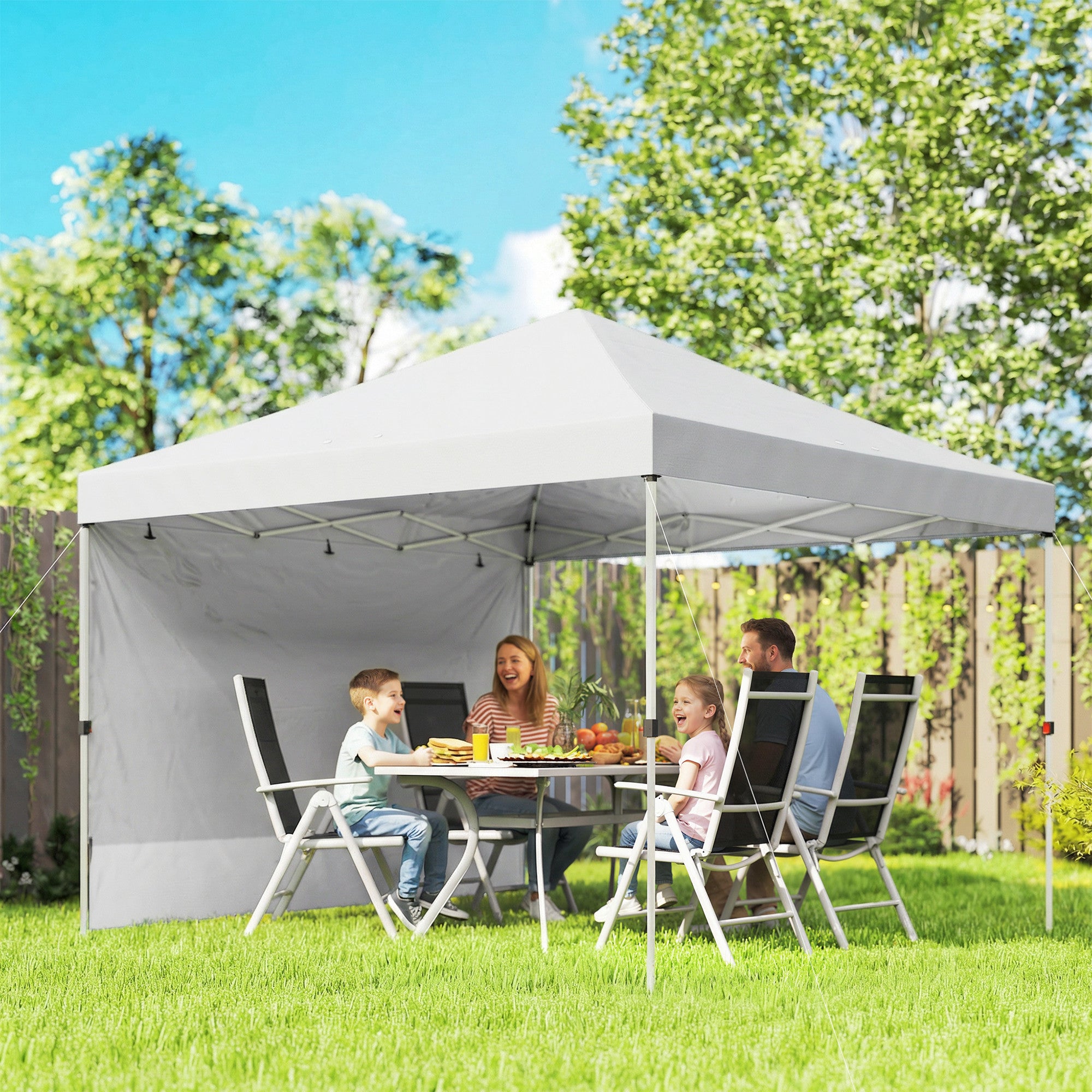 Outsunny Carpa Plegable 3x3 m, Pop-up, con Pared Lateral, Cenador de Jardín con Protección UPF50+, Empuje Central, Altura Ajustable, Bolsa de Transporte, Gazebo para Camping, Exterior, Blanco
