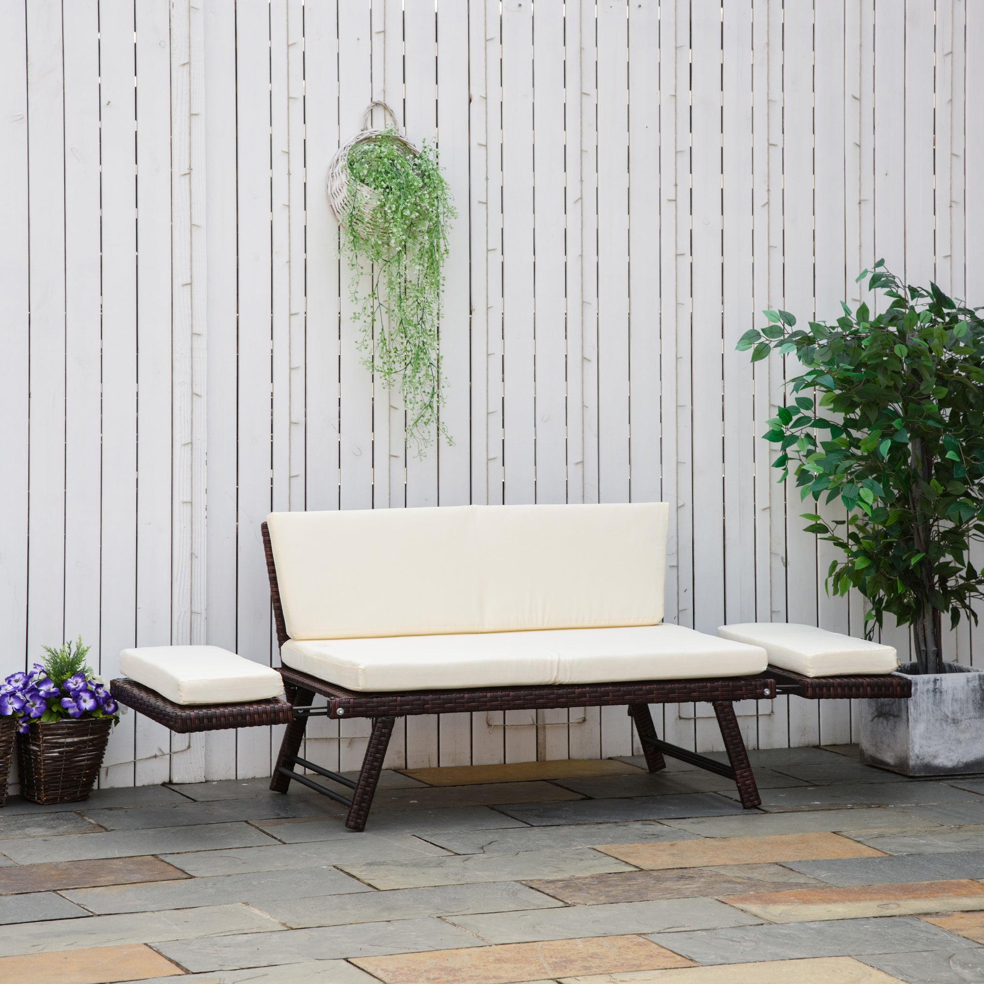 Outsunny Sofá de Ratán de 2 Plazas Convertible en Cama Individual con Reposabrazos Abatibles y Cojines Acolchados Sofá Doble para Exterior Jardín Patio Terraza 129x63x67 cm Beige
