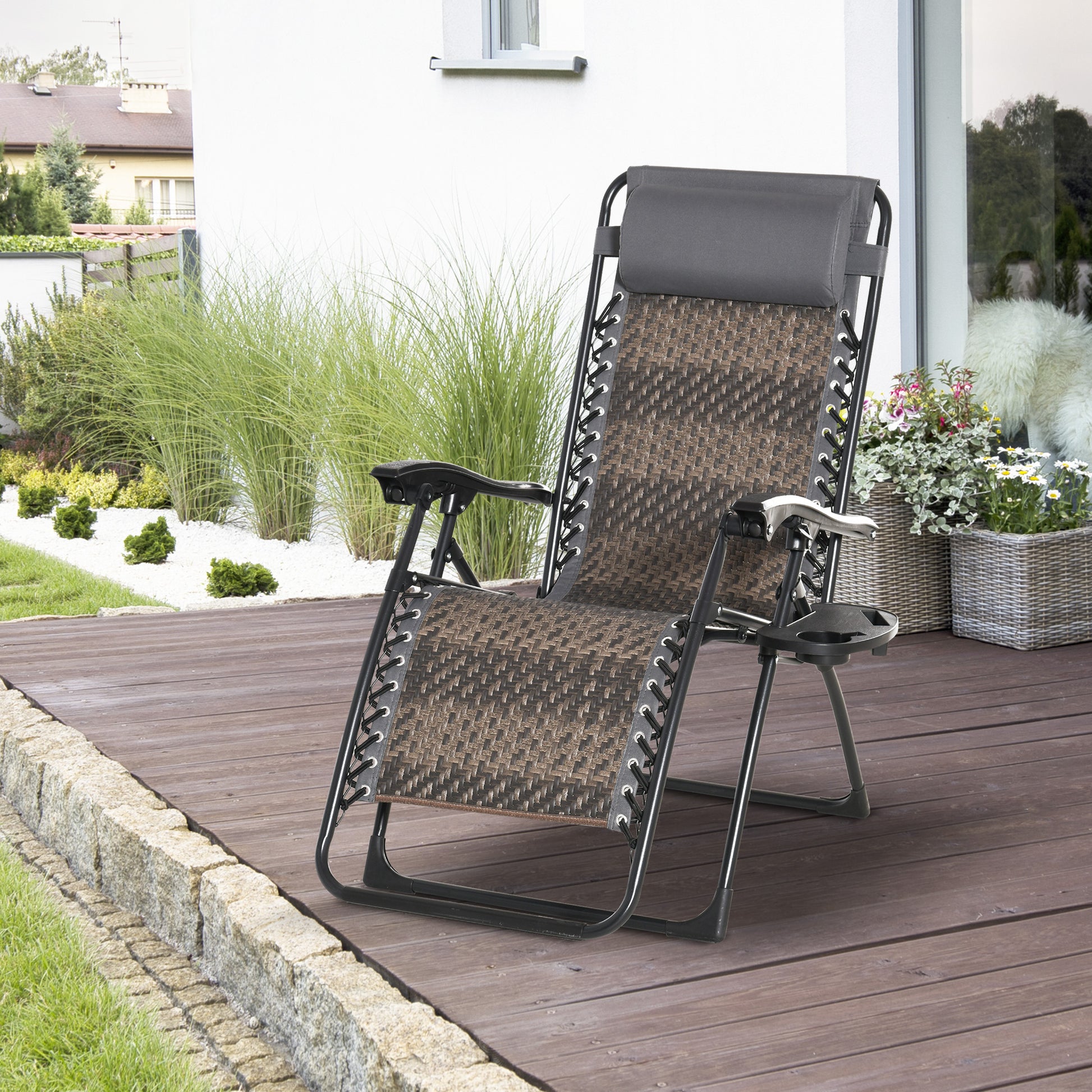 Outsunny Tumbona Plegable de Ratán con Respaldo Ajustable Reposacabezas Extraíble Portavasos y Soporte para Teléfono Jardín Terraza al Aire Libre 65x70x110 cm Gris