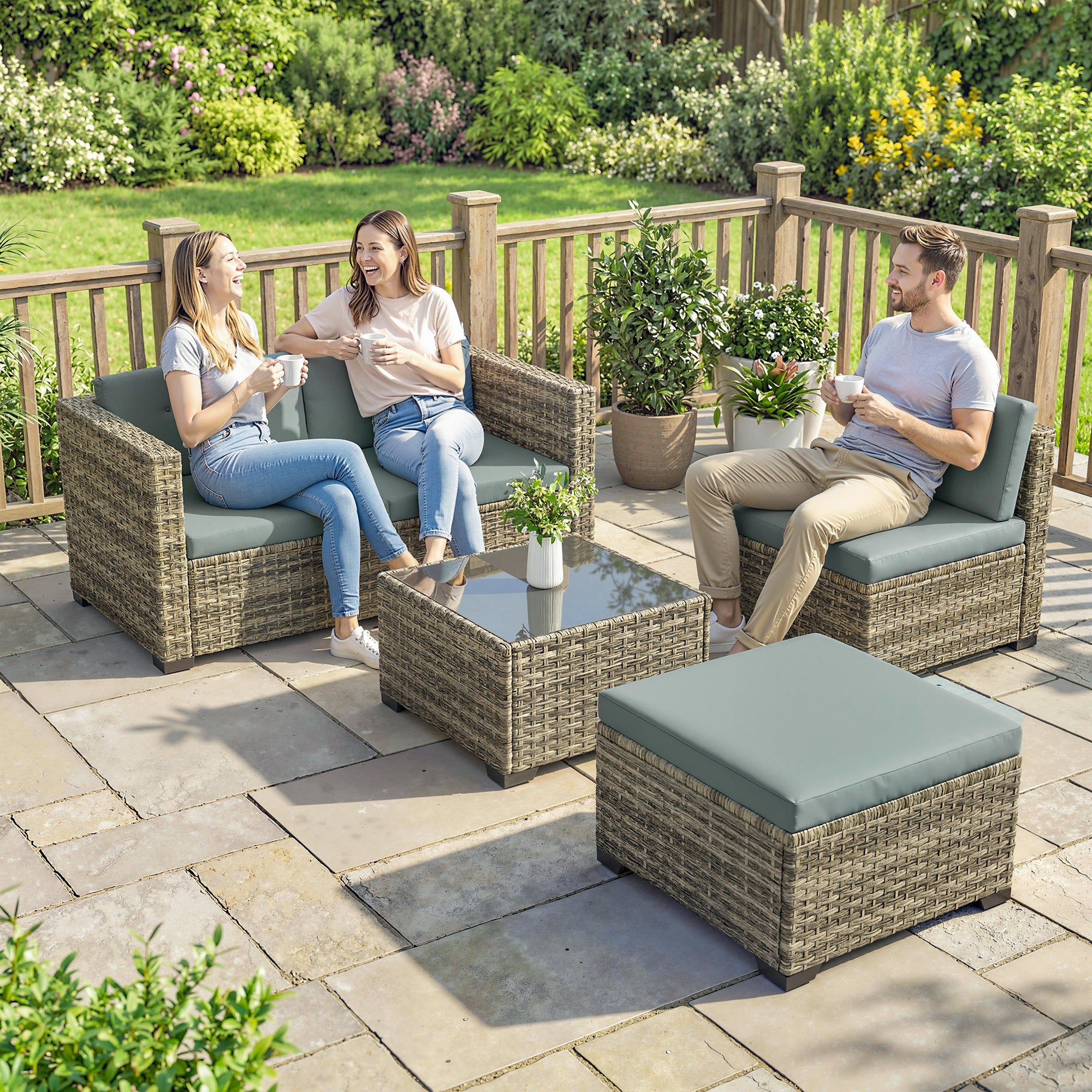 Outsunny Conjunto de Jardín de Ratán de 5 Piezas, Conjunto Terraza Resistente, Muebles Jardín Exterior Incluye Cojines, 2 Sillones de Esquina, Sillón sin Brazos, Reposapiés y Mesa Centro, Gris Claro