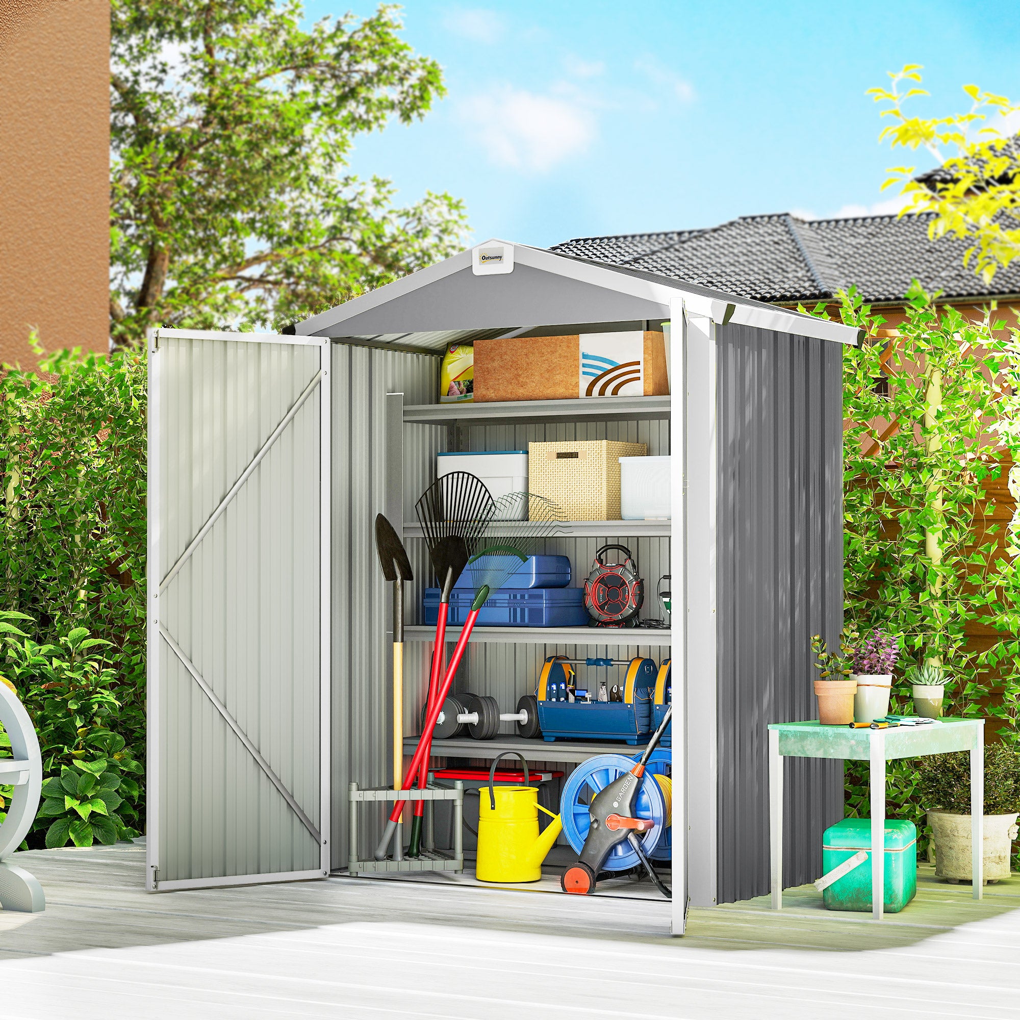 Outsunny Caseta de Jardín Exterior 1,1 m², 133x87x178 cm, Cobertizo de Jardín Exterior Metálico con Puertas Correderas, Techo Inclinado y Guantes, para Almacenaje de Herramientas Bicicletas, Gris
