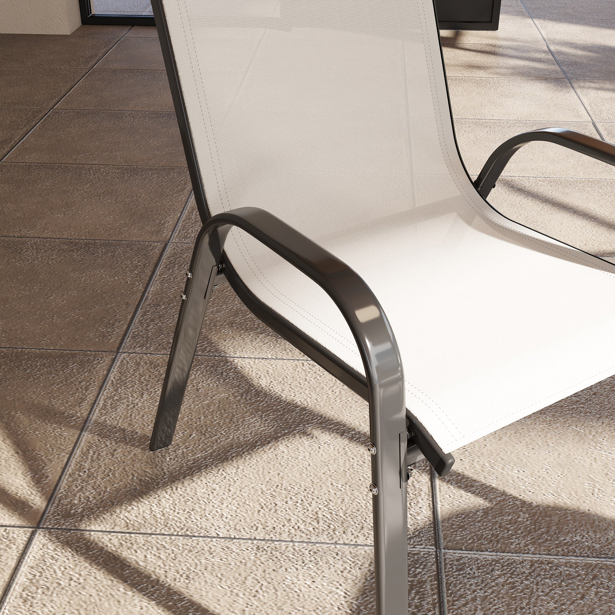 Outsunny Juego de 4 Sillas de Jardín Exterior, Sillas Terraza Exterior Apilables, Sillas de Jardín con Tela Transpirable, Marco de Acero, Reposabrazos y Respaldo, 54x71x93 cm, Beige y Negro