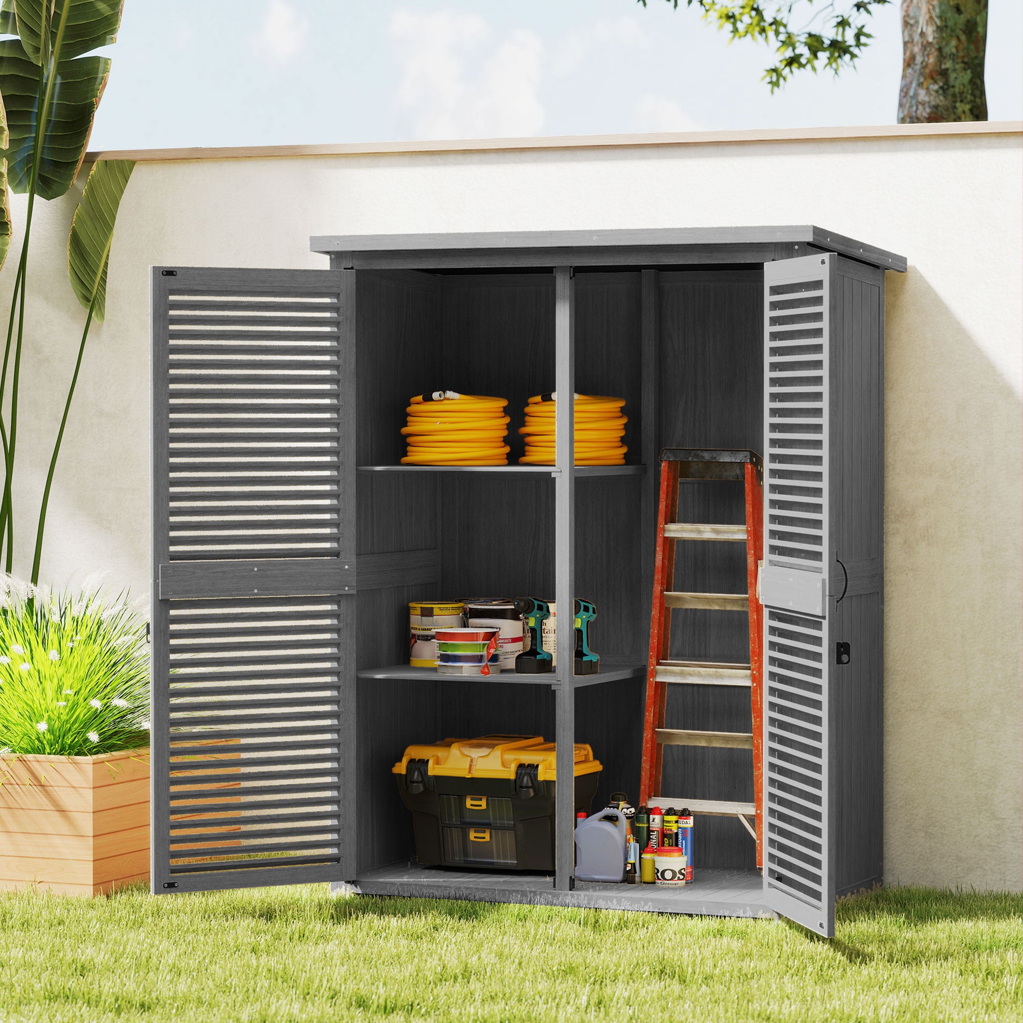 Outsunny Caseta de Jardín de Madera, 127x65x168 cm, Cobertizo Jardín Exterior, Armario para Almacenaje Herramientas, con 2 Puertas de Persiana 2 Estantes Techo Impermeable para Patio Terraza, Gris