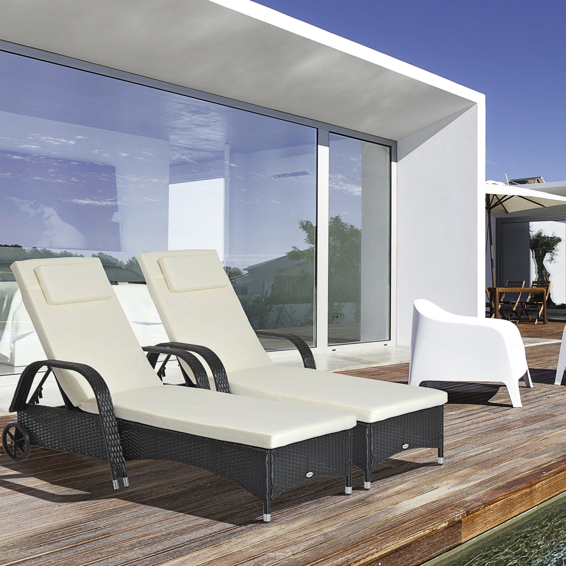 Outsunny Conjunto de 2 Tumbonas de Ratán de Jardín Chaise Longue con Respaldo Ajustable en 5 Posiciones Cojines Acolchados Reposacabezas y 2 Ruedas 200x73x72-103 cm Negro