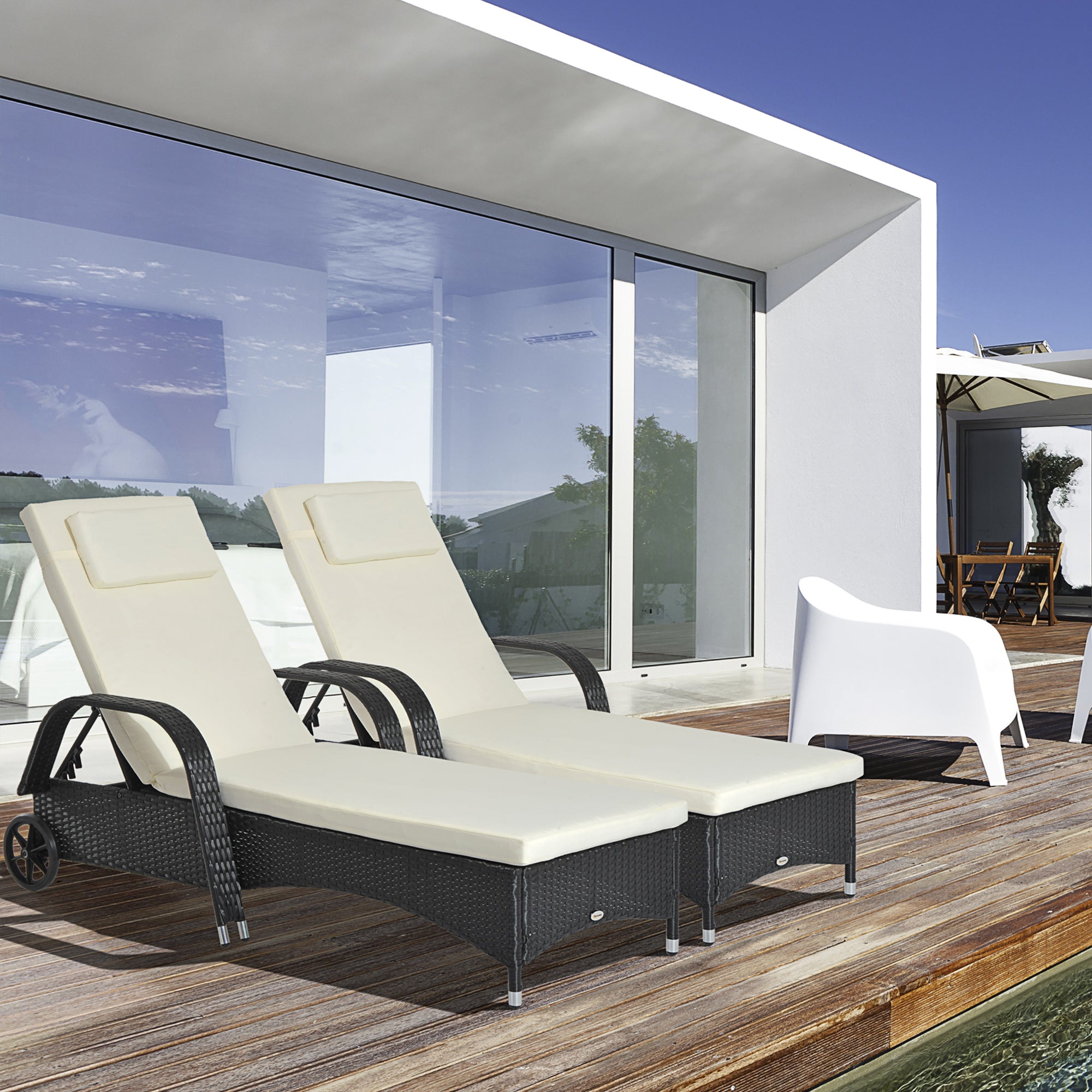 Outsunny Conjunto de 2 Tumbonas de Ratán de Jardín Chaise Longue con Respaldo Ajustable en 5 Posiciones Cojines Acolchados Reposacabezas y 2 Ruedas 200x73x72-103 cm Negro