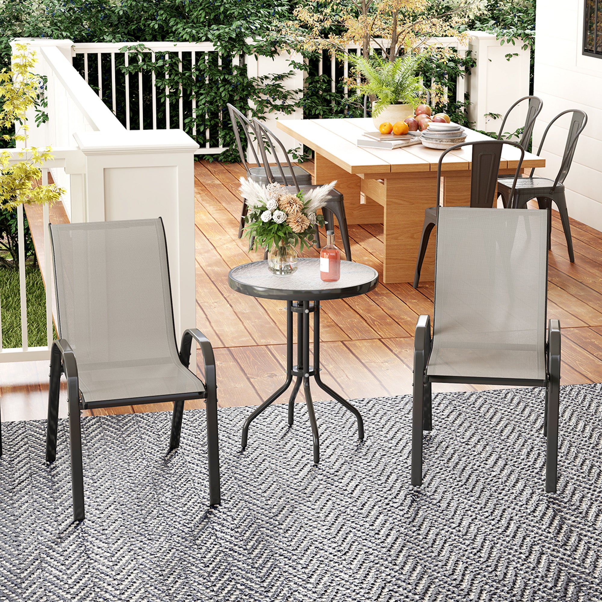 Outsunny Conjunto de Mesa y Sillas de Terraza Exterior de 3 Piezas, Muebles de Jardín Exterior con Sillas Apilables, Encimera de Vidrio y Estructura de Acero, para Patio, Gris Claro