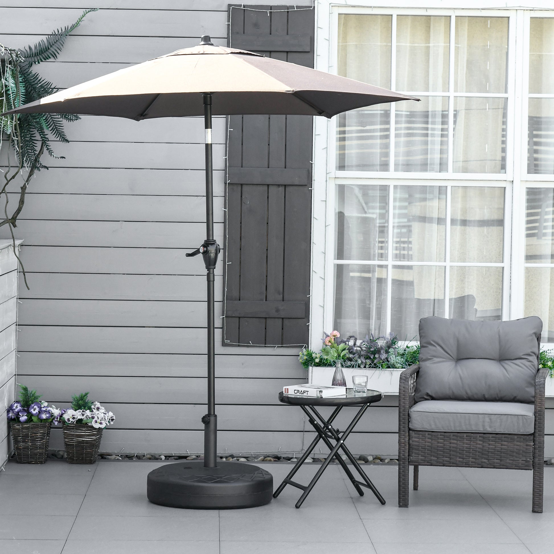 Outsunny Base de Sombrilla Rellenable de Agua 30 kg Soporte de Parasol Redondo Apto para Postes de 38mm 48 mm Metal y Plástico para Jardín Terraza Ø55x38 cm Negro