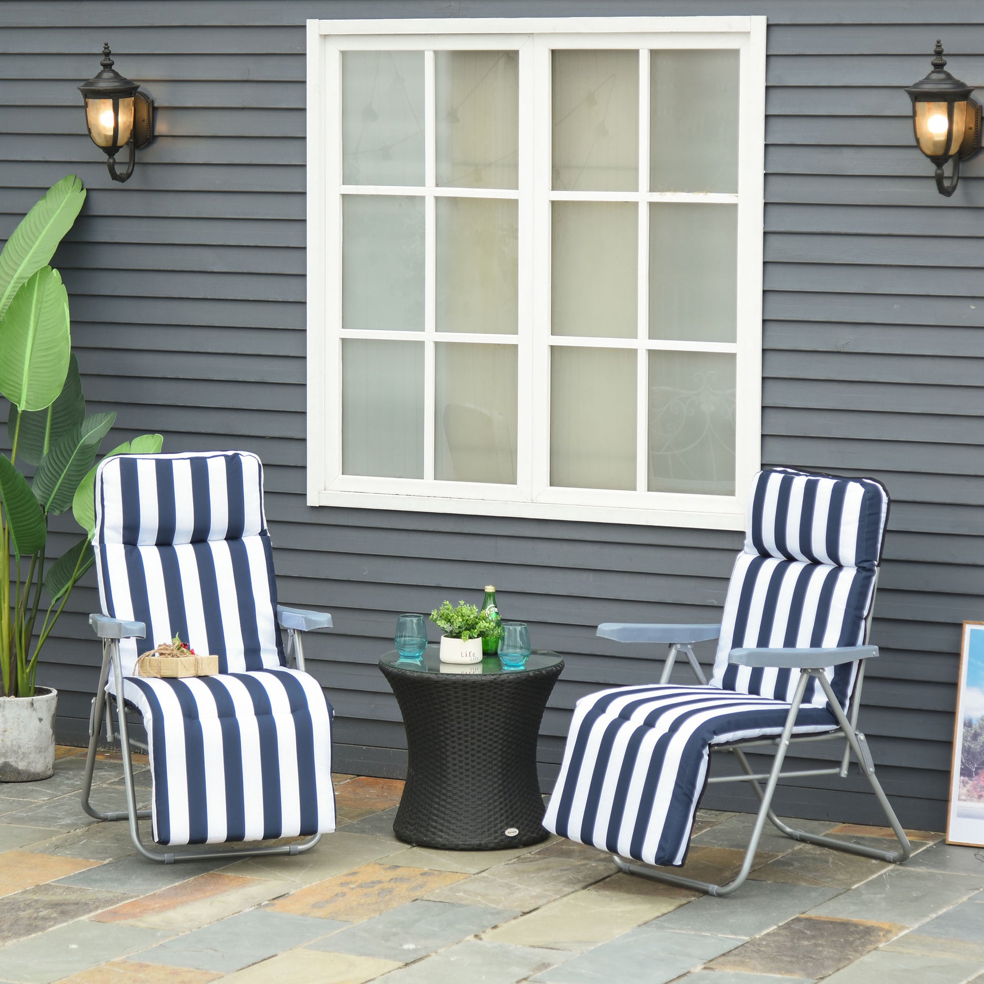 Outsunny Conjunto de 2 Tumbonas Plegables Tumbonas de Jardín de Acero con Cojín Acolchado Respaldo Regulable en 5 Posiciones y Reposapiés 60x75x66-102 cm Azul y Blanco