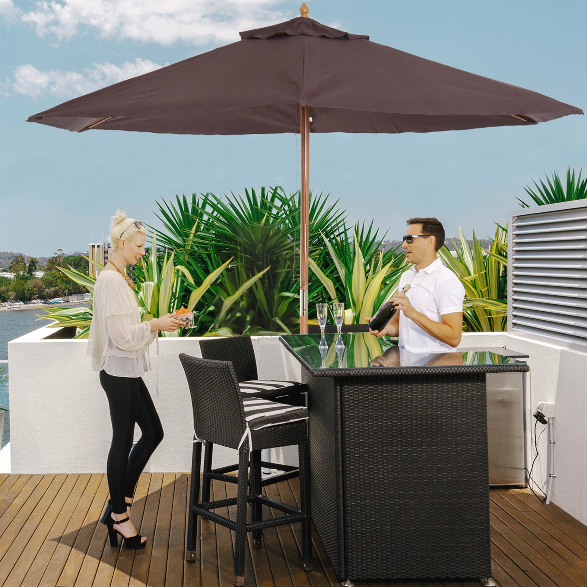 Outsunny Sombrilla de Jardín Ø250x230 cm Parasol de Terraza con 6 Varillas Poste Desmontable Anti-UV Impermeable y Marco de Madera para Playa Patio Café