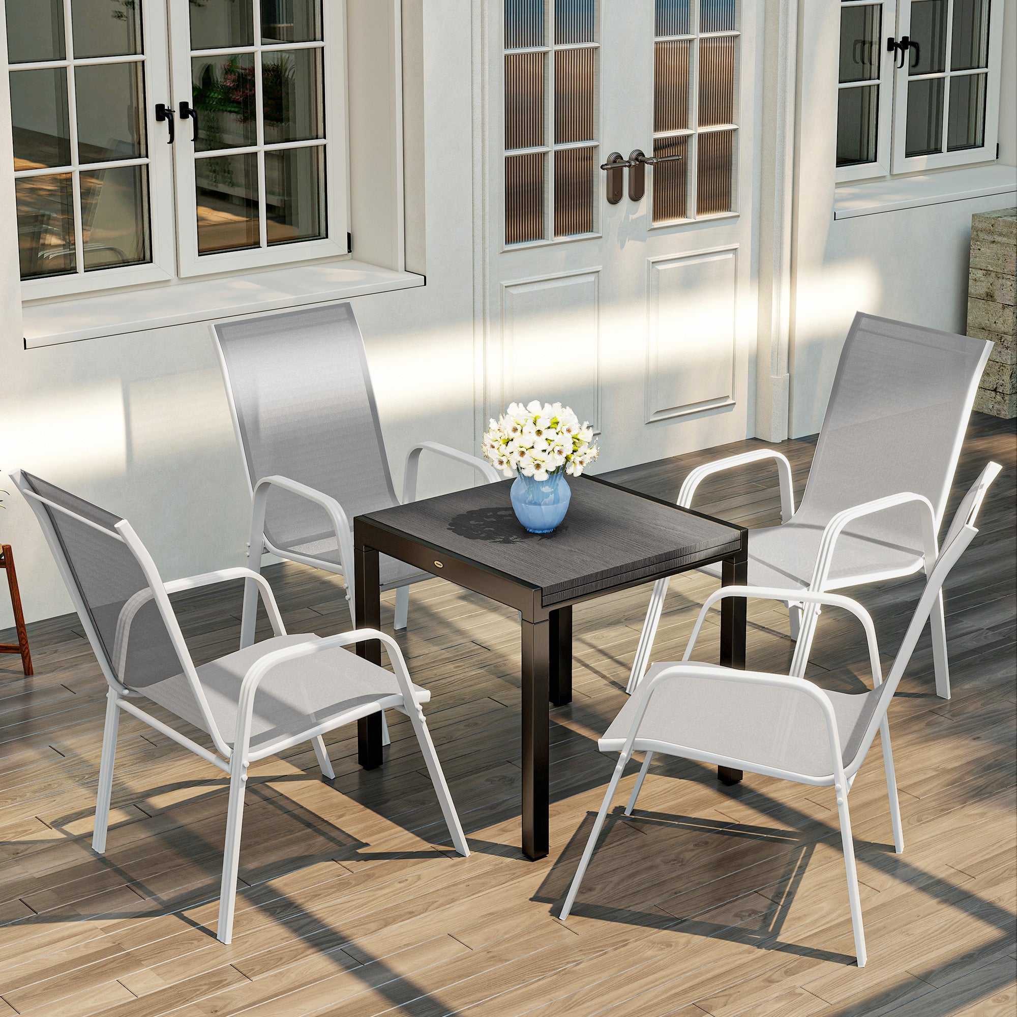 Outsunny Juego de 4 Sillas de Jardín Exterior Sillas Terraza Exterior Apilables Sillón de Comedor con Tela Transpirable Marco de Metal Reposabrazos y Respaldo 54x75,5x95 cm Gris Claro