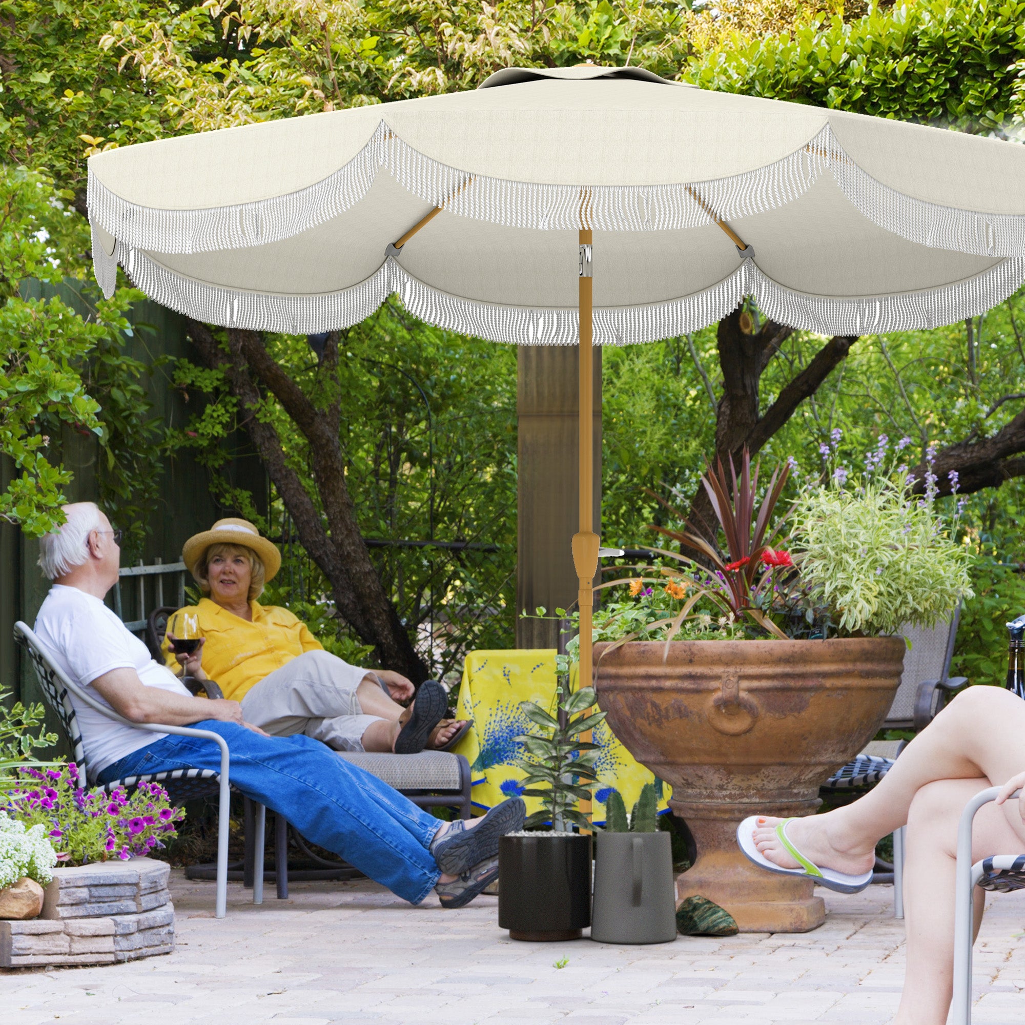 Outsunny Sombrilla Terraza Exterior Ø269 cm Sombrilla de Jardín con Ángulo Ajustable y Manivela Protección UV30+ Parasol para Patio Terraza Beige
