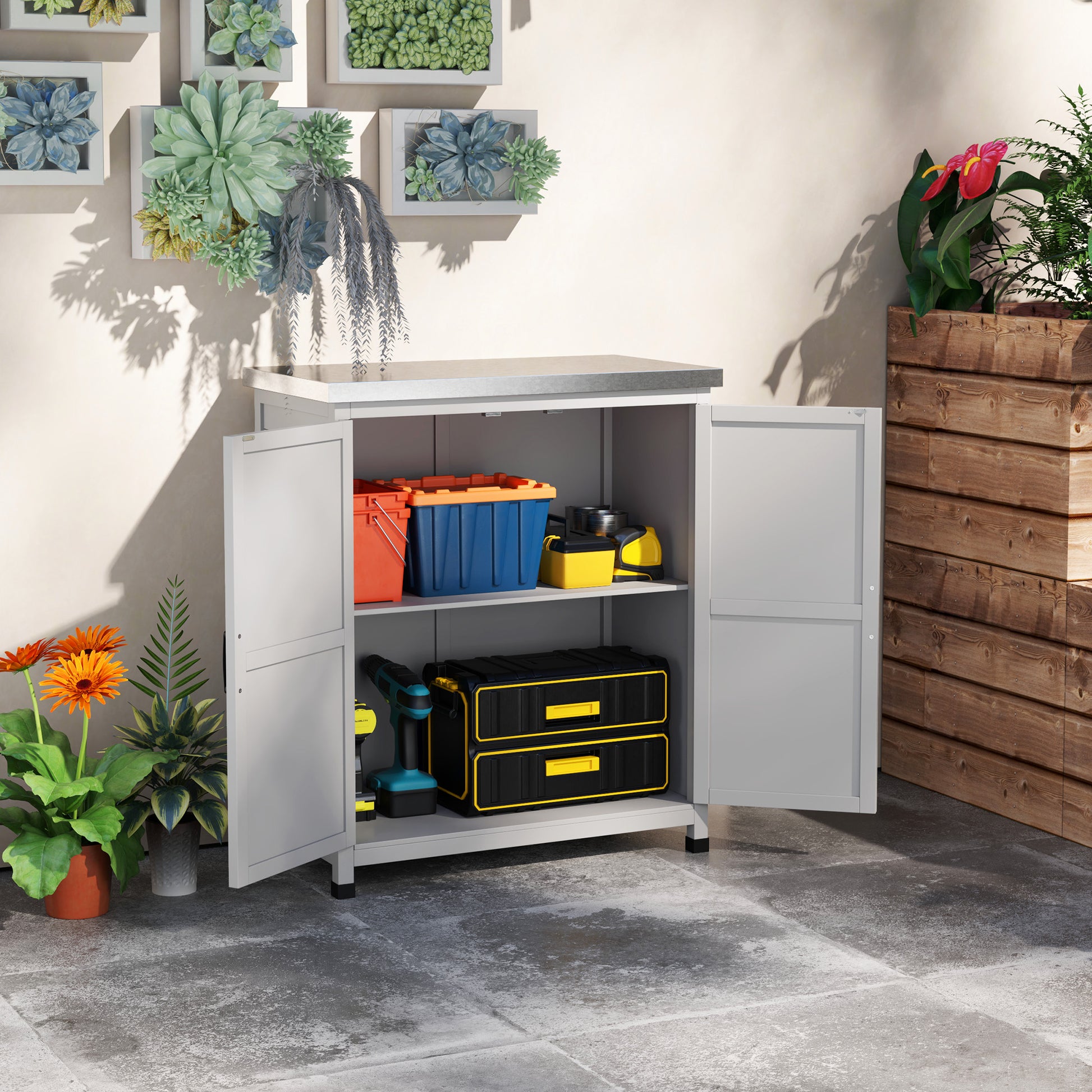 Outsunny Armario de Exterior de Madera, Caseta de Jardín Exterior con Techo de Acero Galvanizado, Estante, 2 Puertas, Cobertizo de Jardín para Almacenamiento de Herramientas, 79x43x92 cm, Gris