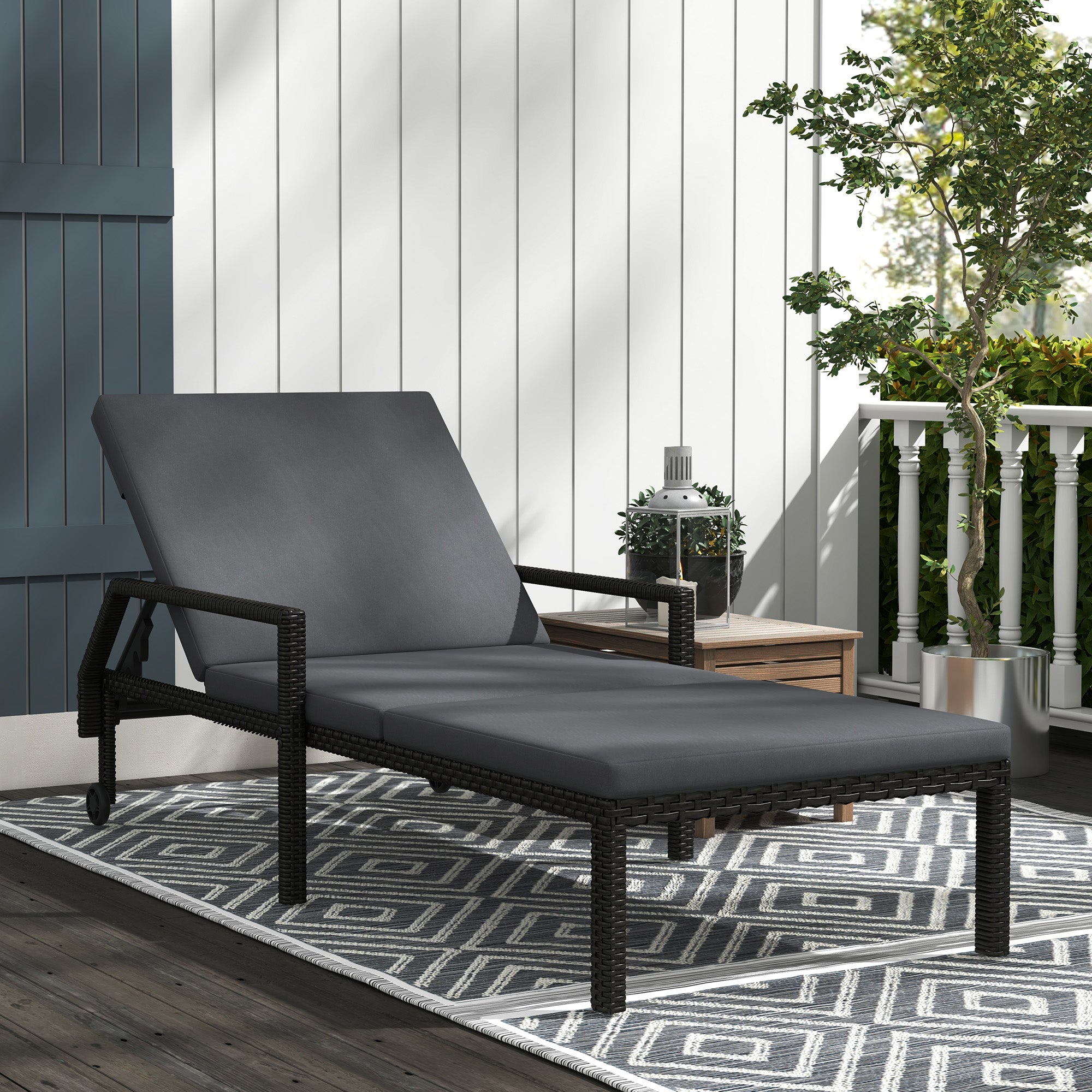 Outsunny Tumbona de Ratán Chaise Longue de Jardín con Respaldo Ajustable en 5 Posiciones Cojín Acolchado y 2 Ruedas Carga 120 kg 73x200x48 cm Gris Oscuro y Negro