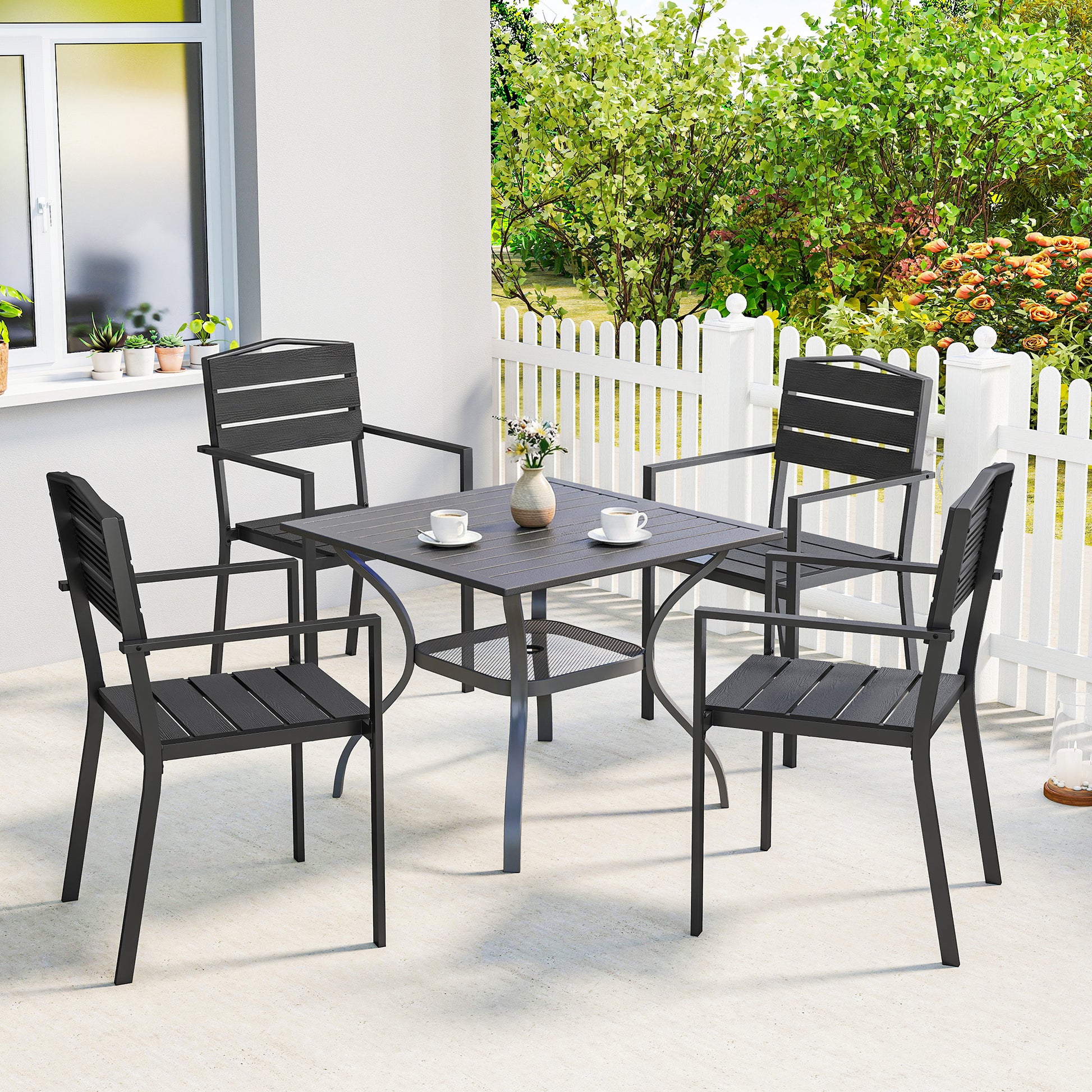 Outsunny Juego de 4 Sillas de Jardín Exterior Apilables, Sillas Terraza Exterior con Reposabrazos, Asiento y Respaldo de HDPE con Listones, Estructura Metálica Resistente, 52x51x90 cm, Negro